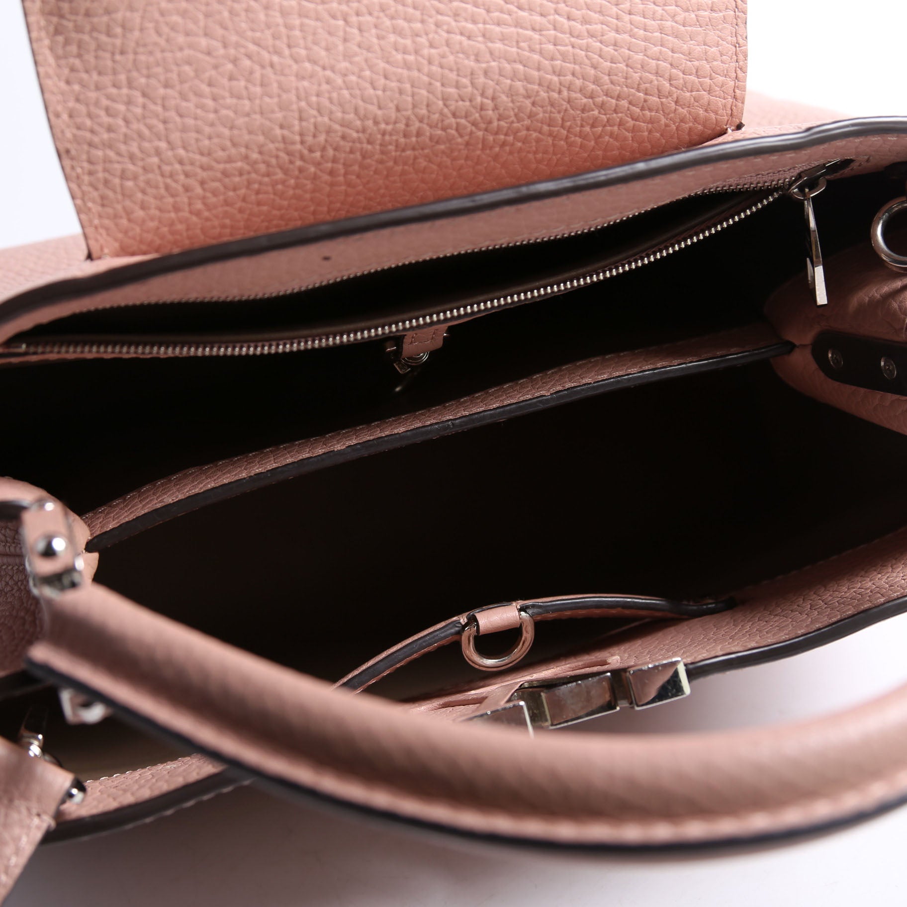 Capucines PM Taurillon Pink