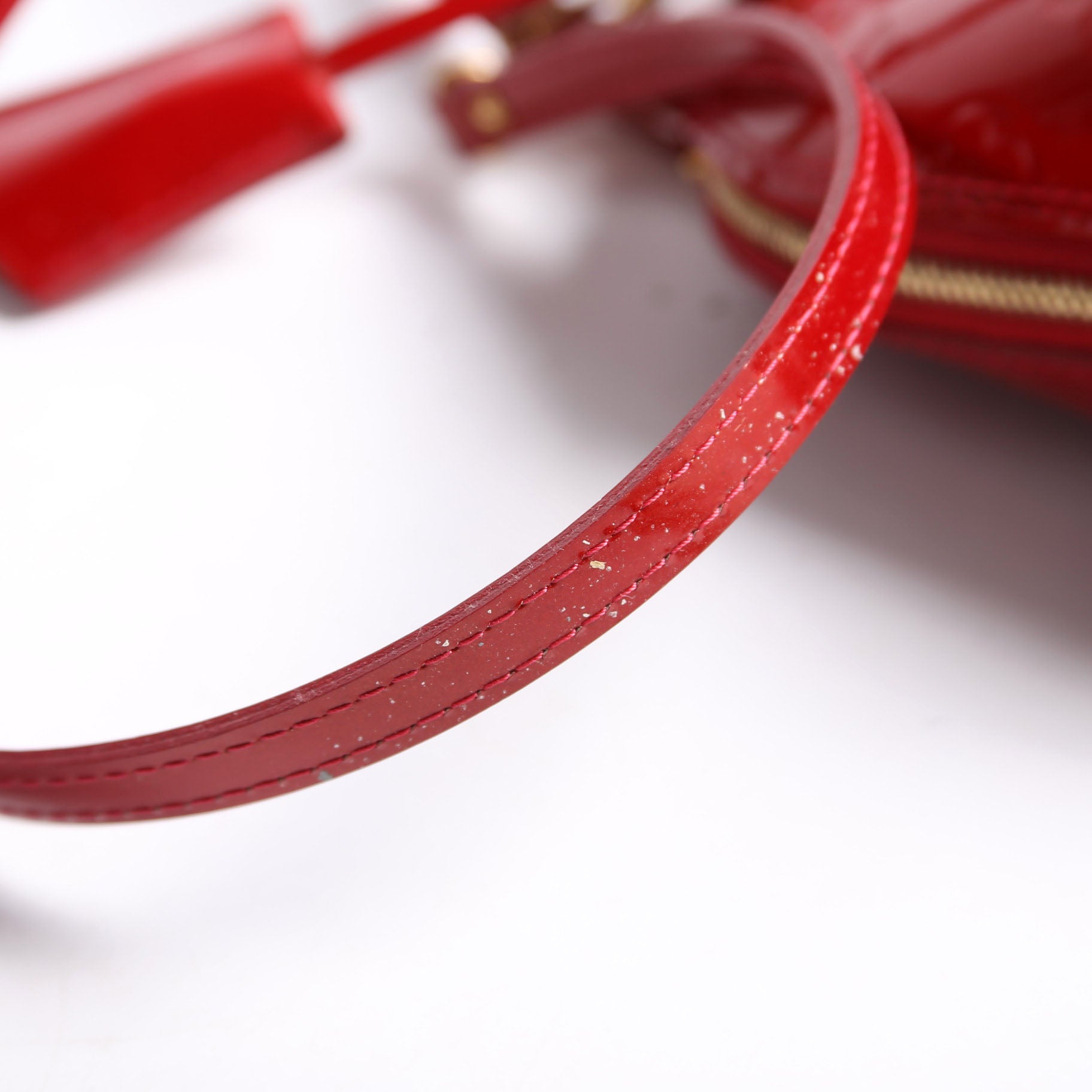Alma BB Vernis Red/Gold