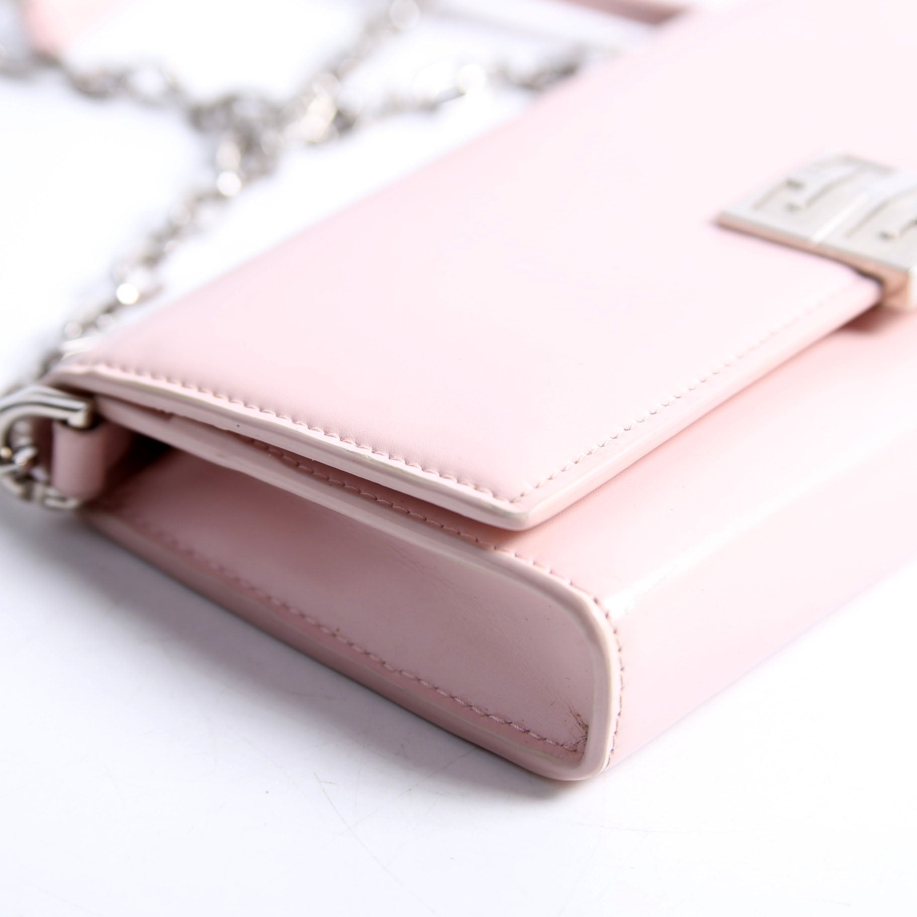 4G Wallet On Chain Pink