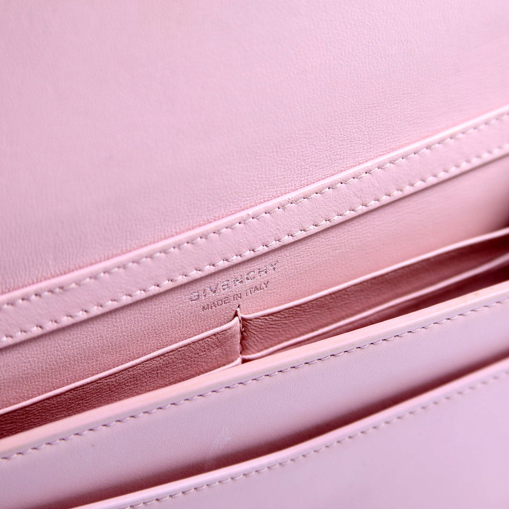 4G Wallet On Chain Pink