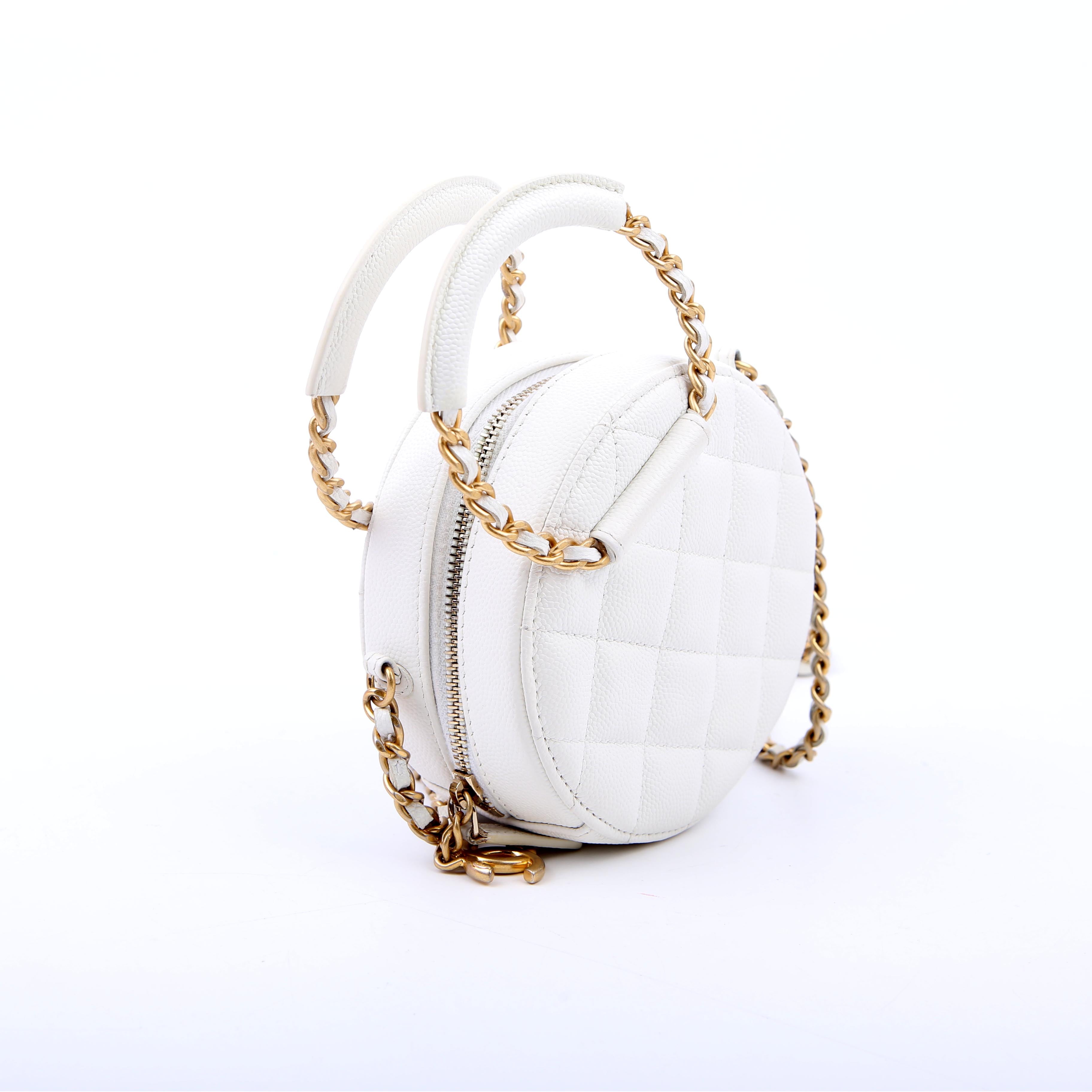 In the Loop Round Clutch with Chain 29M White