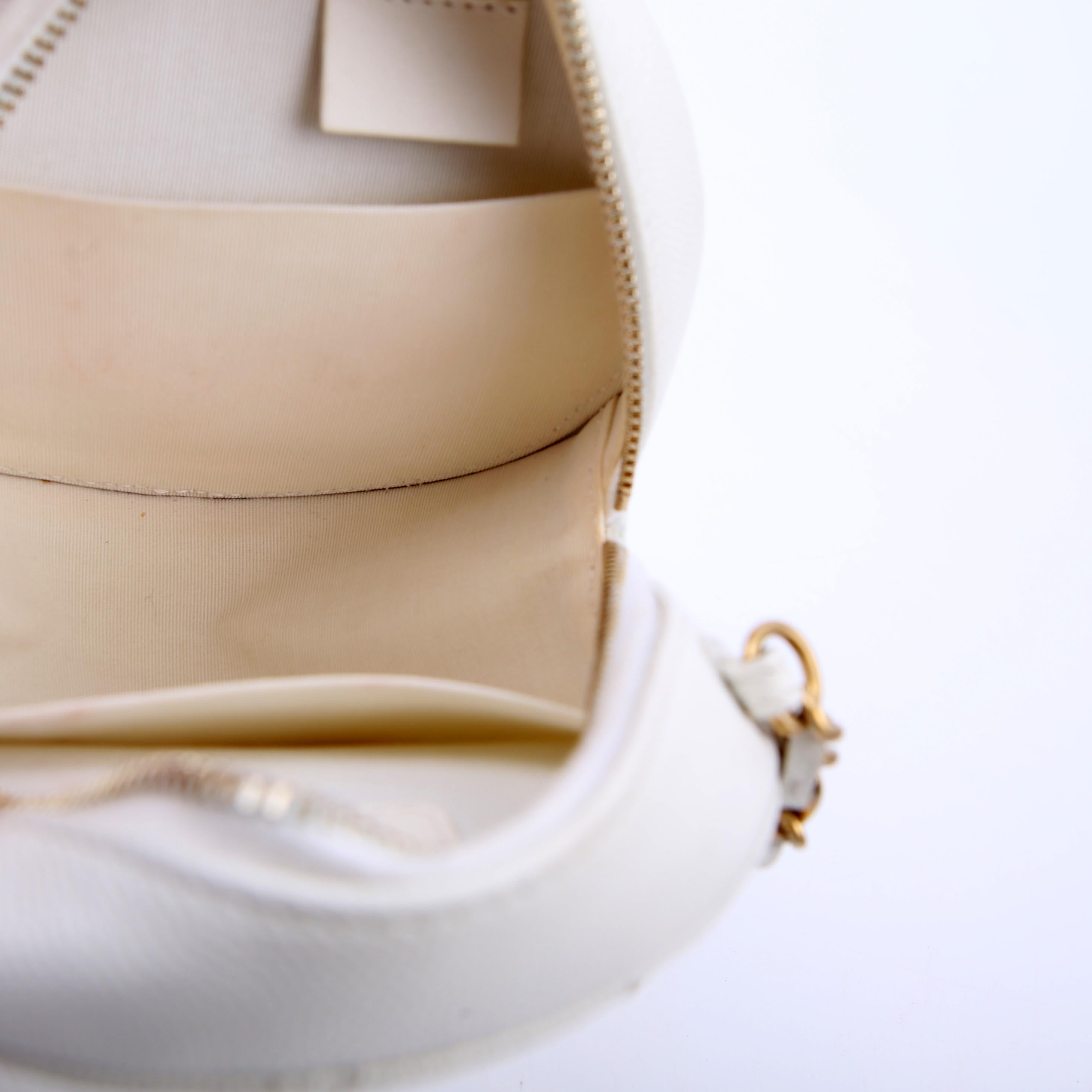 In the Loop Round Clutch with Chain 29M White