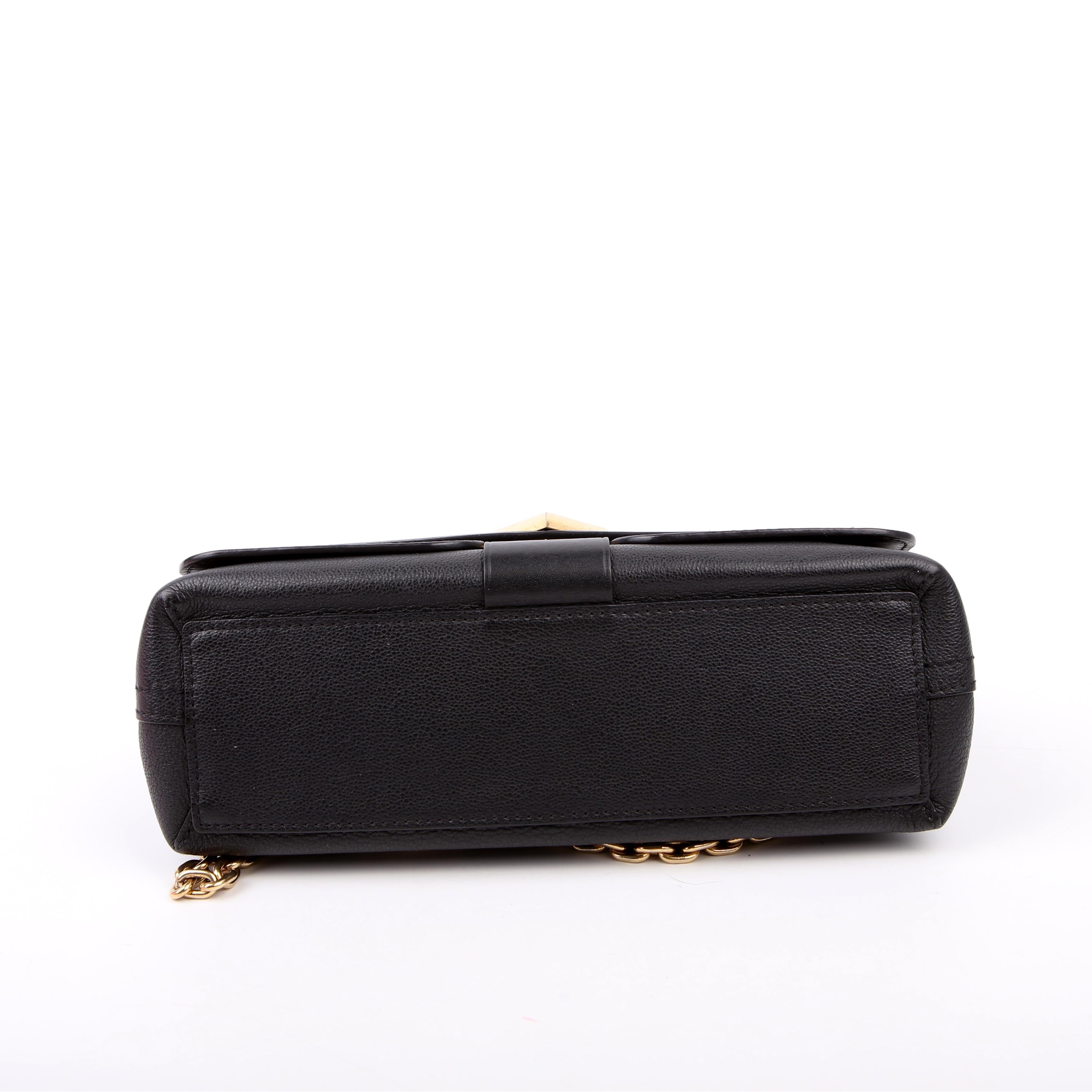 Very Messenger Bag Black