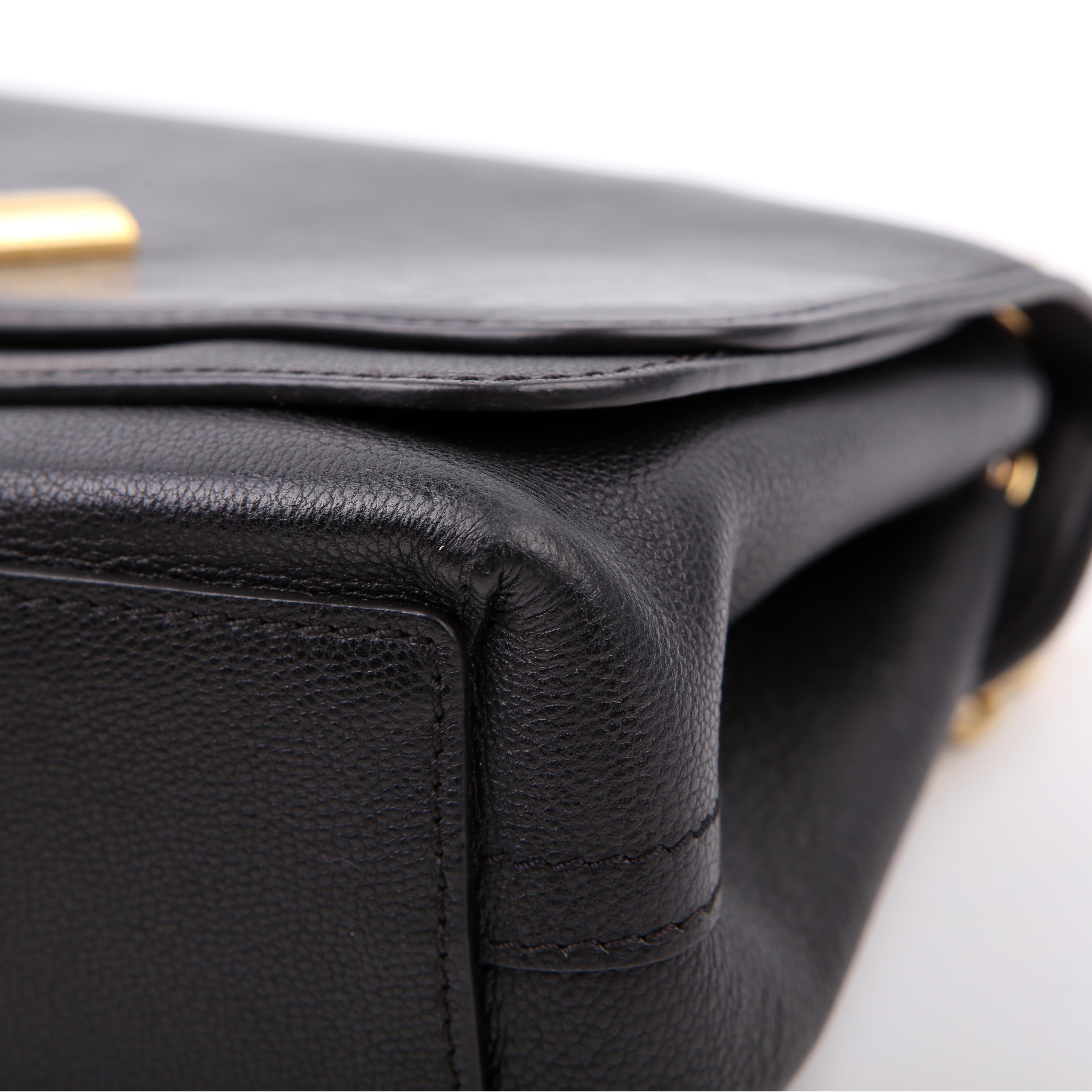 Very Messenger Bag Black