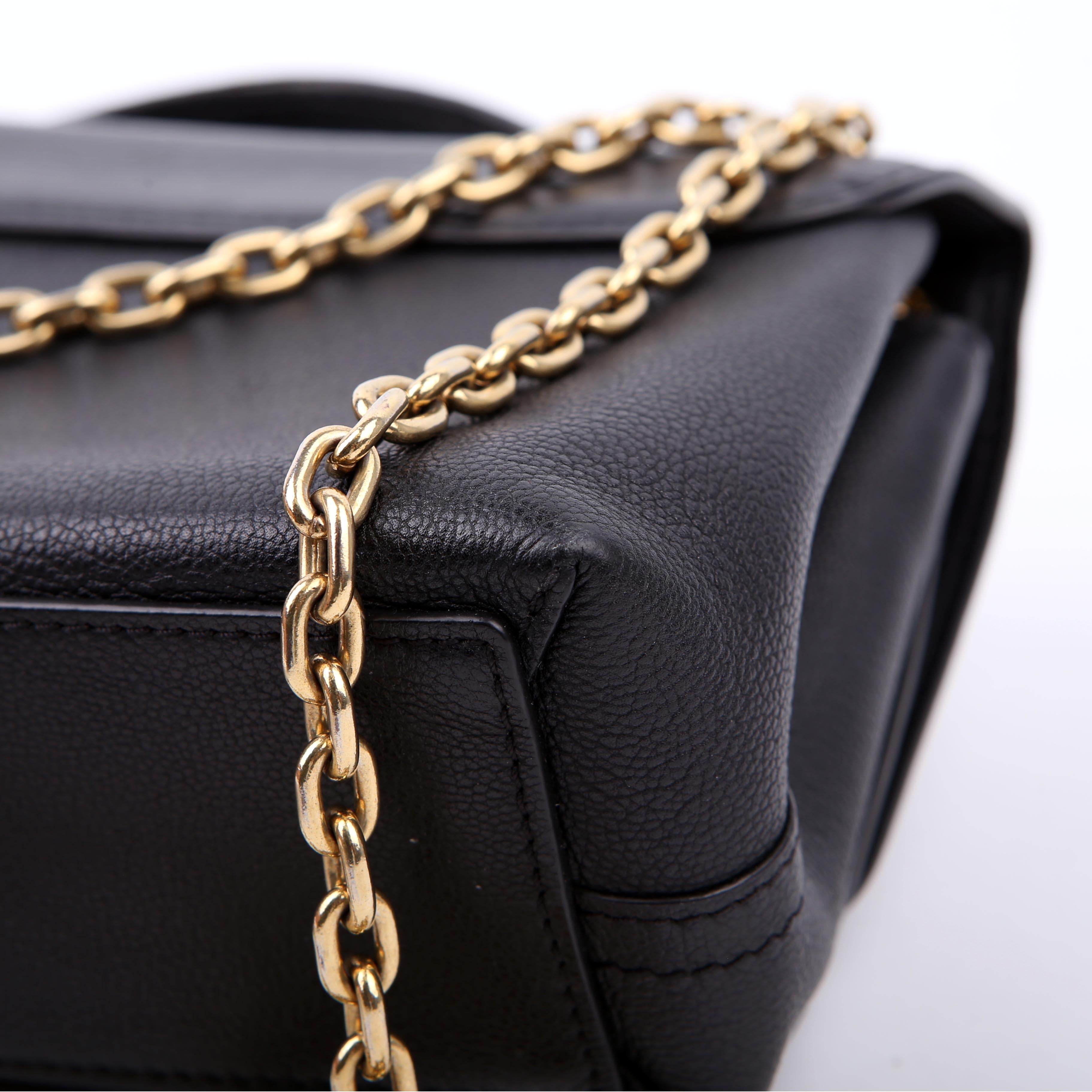 Very Messenger Bag Black
