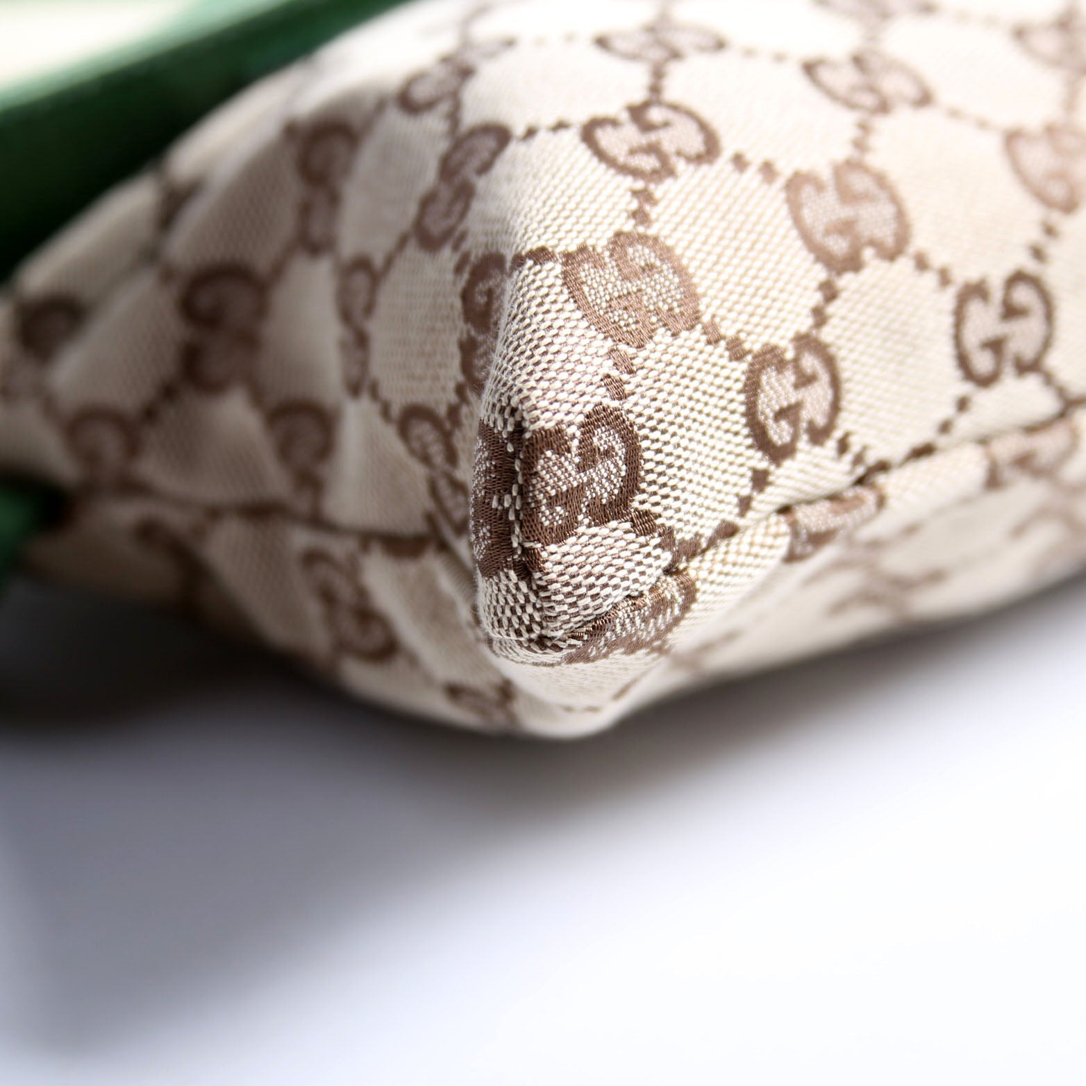 28566 GG Canvas Waist Bag Green