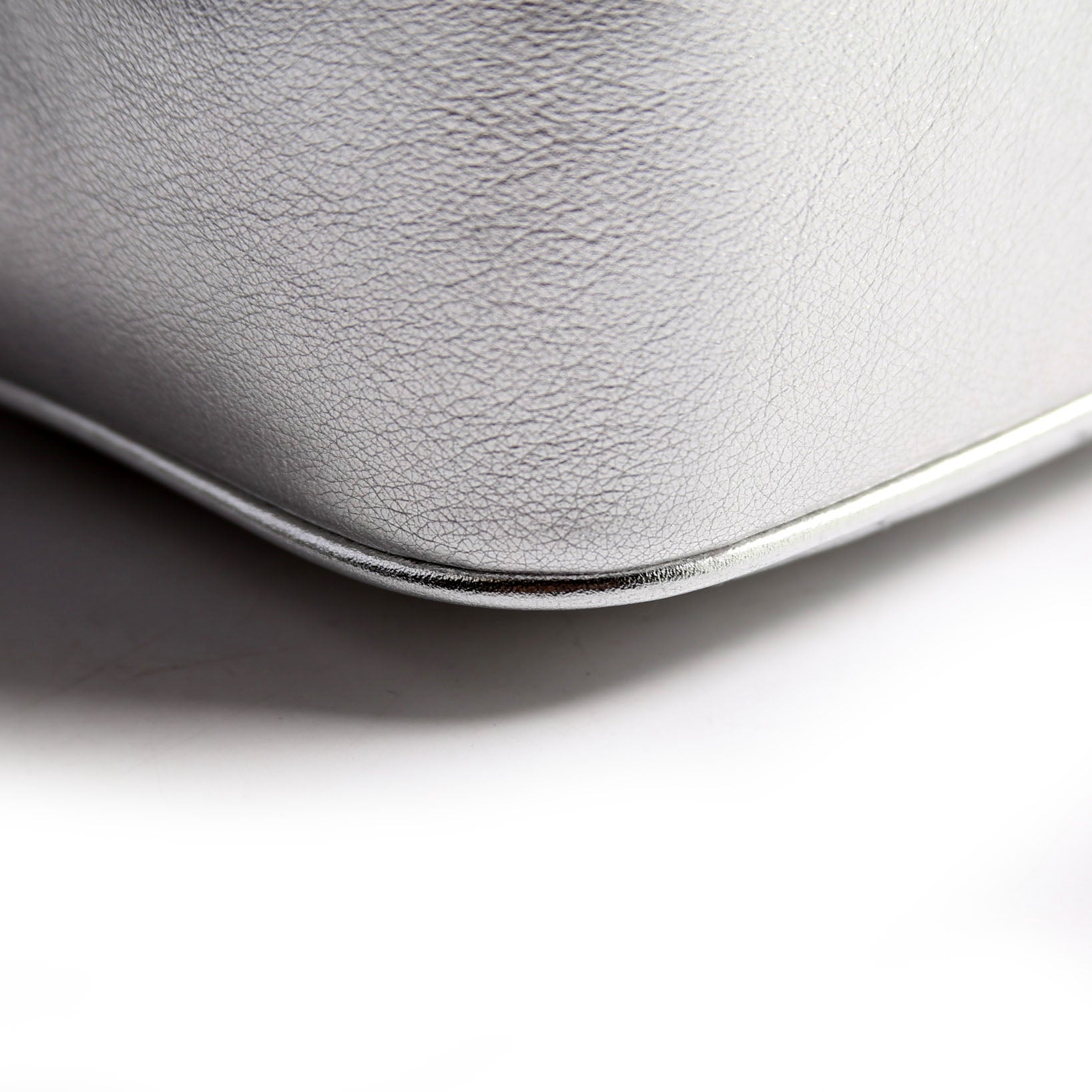 Gucci 742360 Blondie Small Shoulder Bag Silver