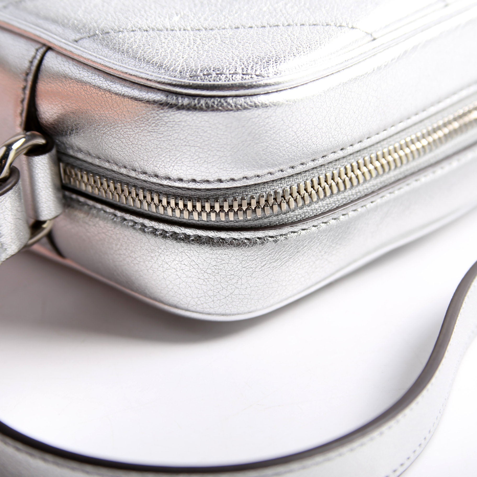Gucci 742360 Blondie Small Shoulder Bag Silver