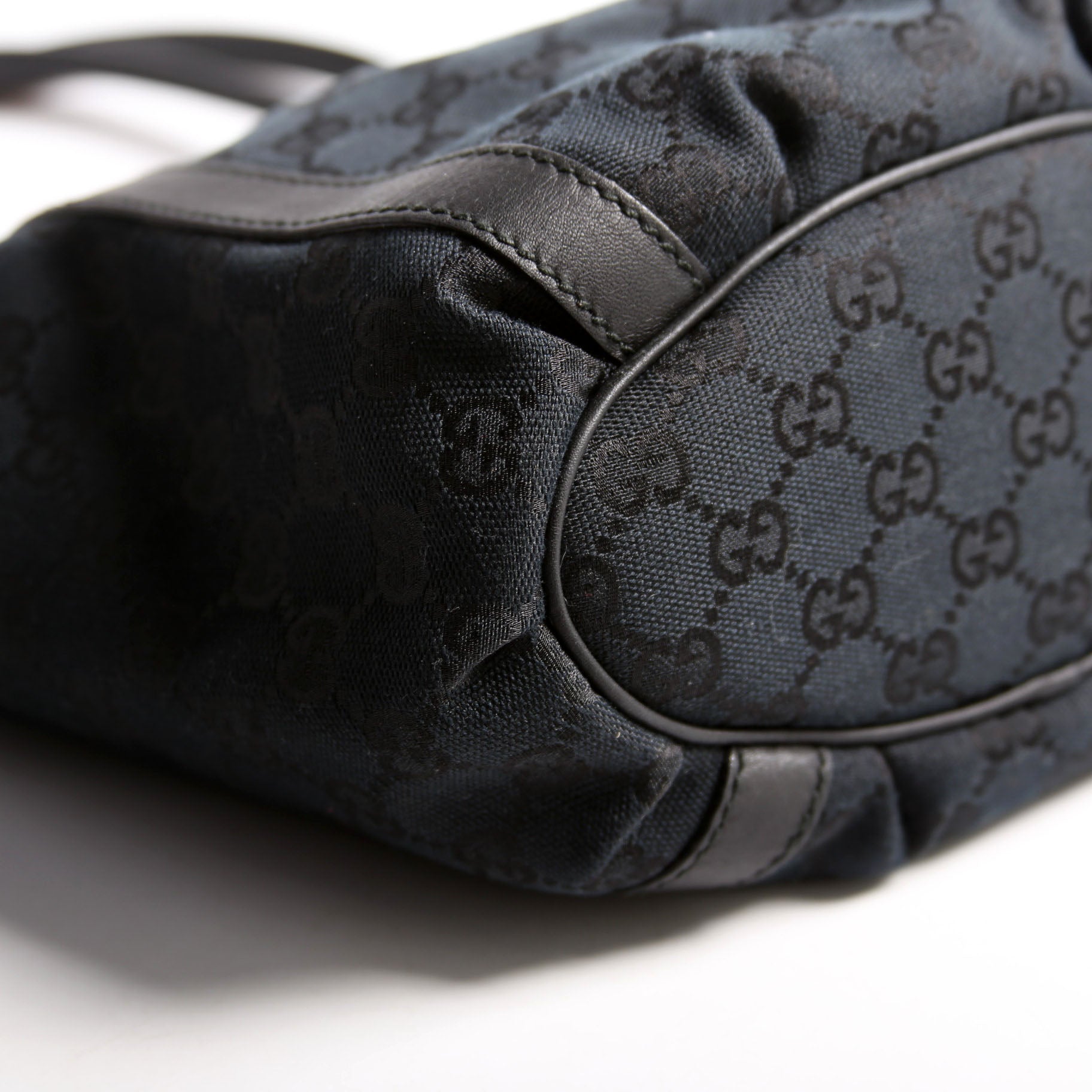 211983 GG Canvas D Ring Small Tote Black