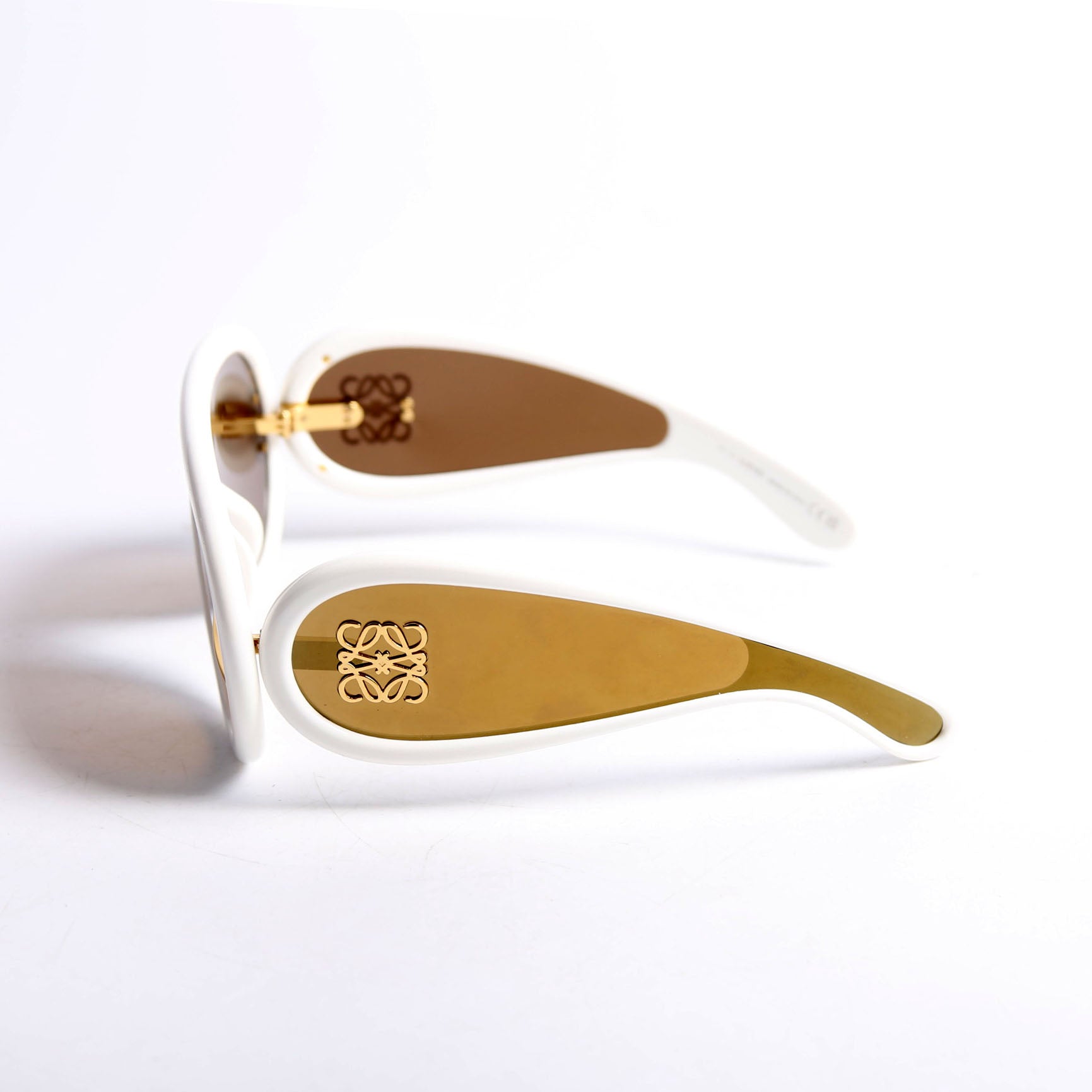 LW40108I Wave Mask Sunglasses White/Gold
