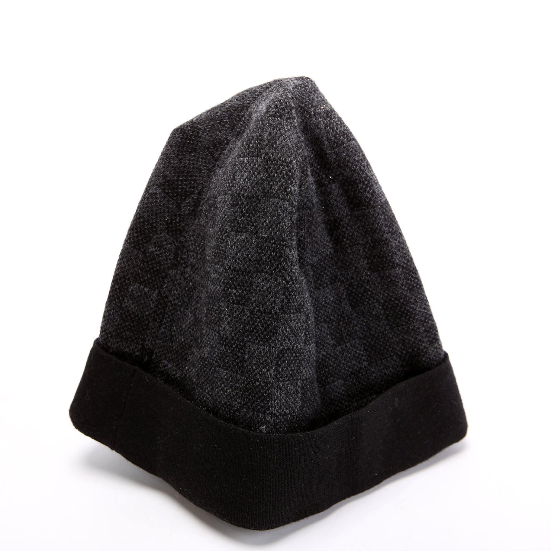 Neo Petite Damier Beanie Black