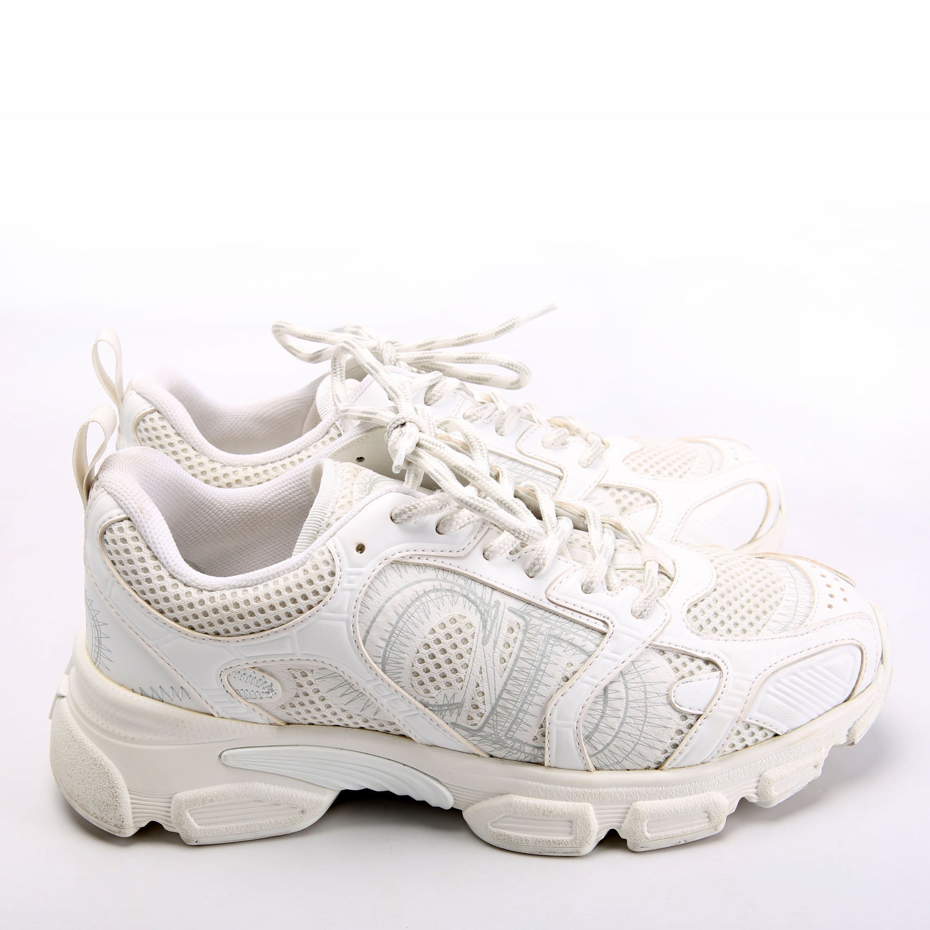 Chrono Sneakers Size 39.5 White