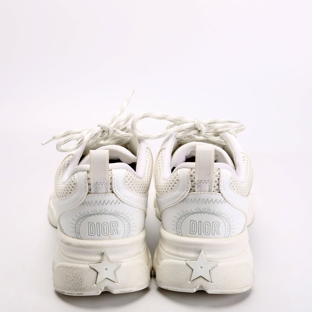 Chrono Sneakers Size 39.5 White