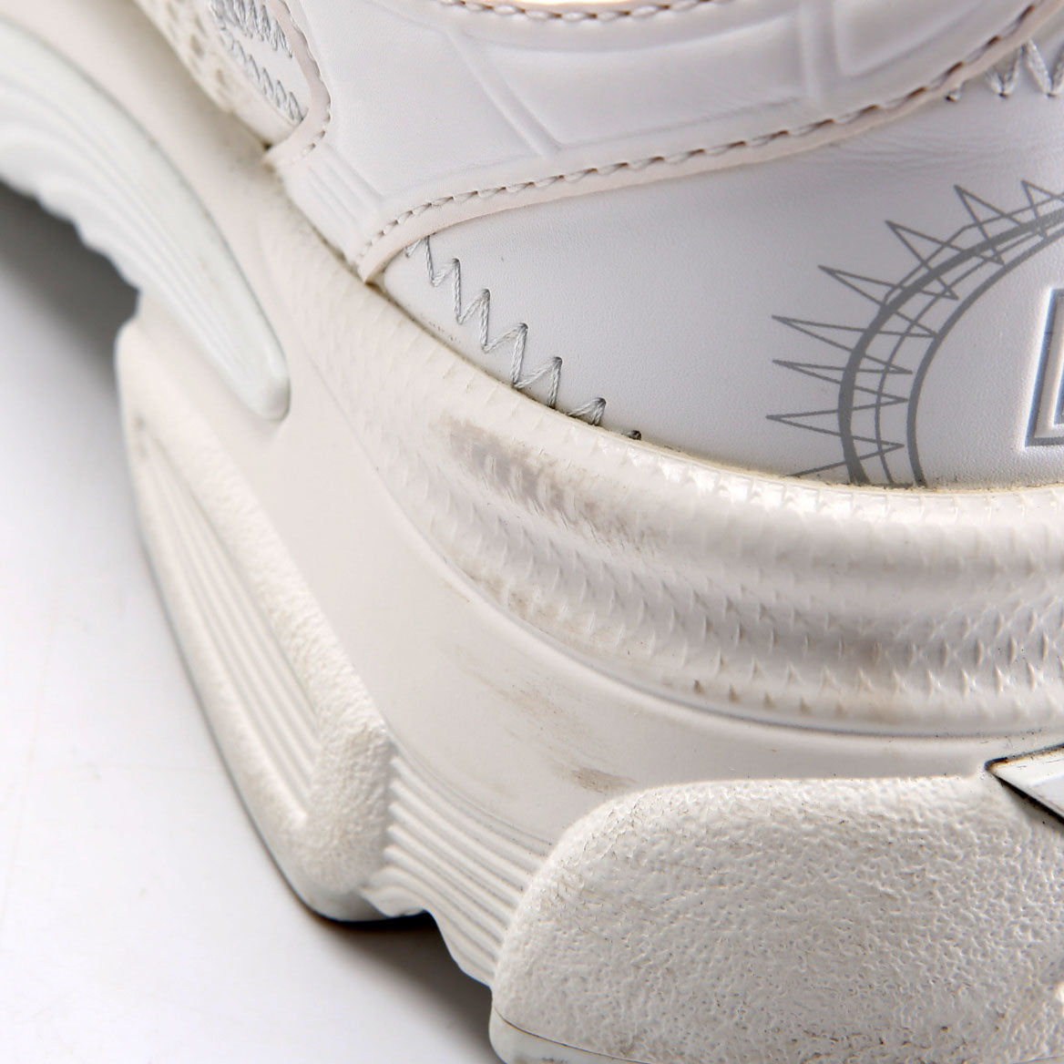 Chrono Sneakers Size 39.5 White