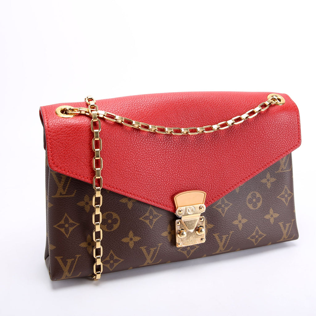 Pallas Chain Monogram