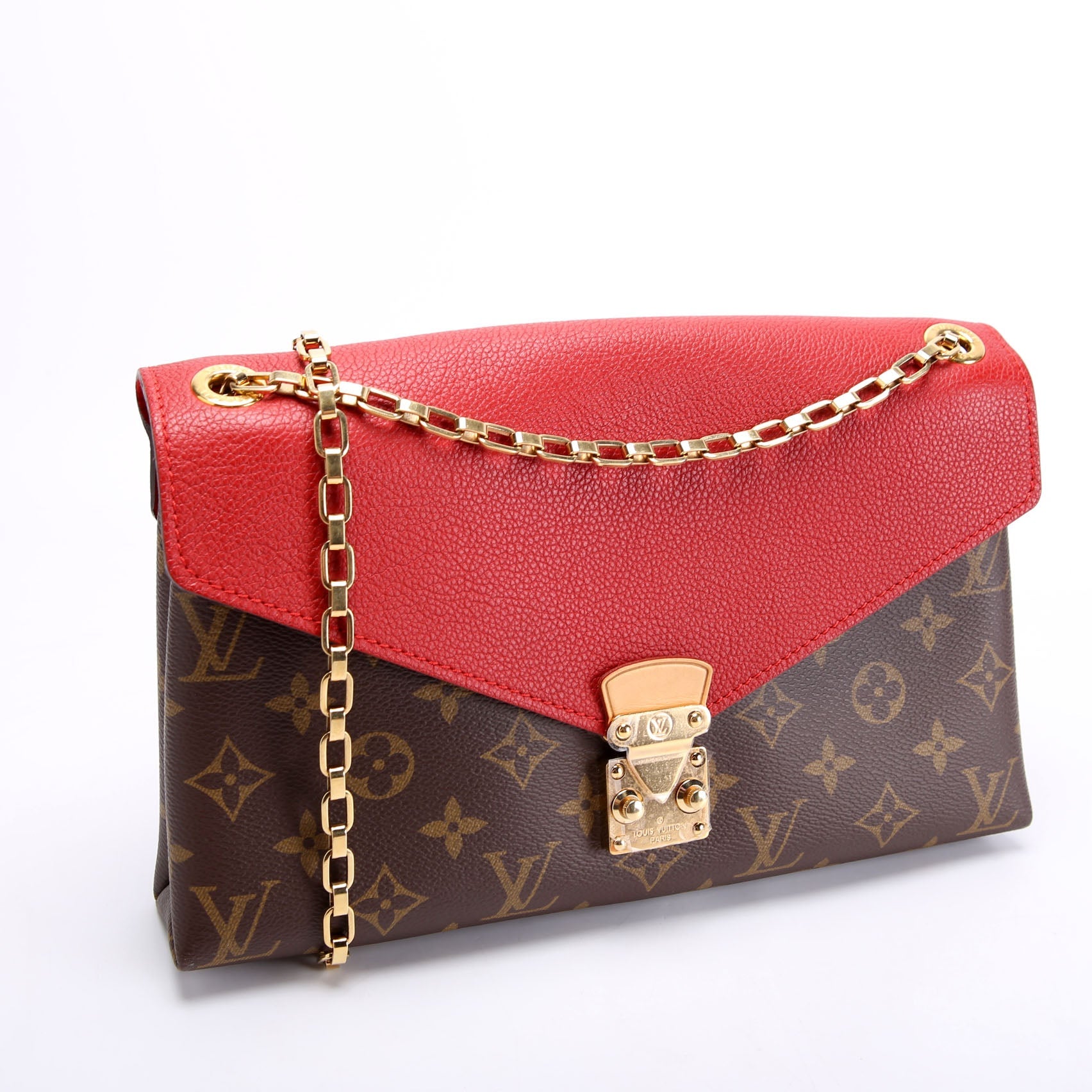 Pallas Chain Monogram