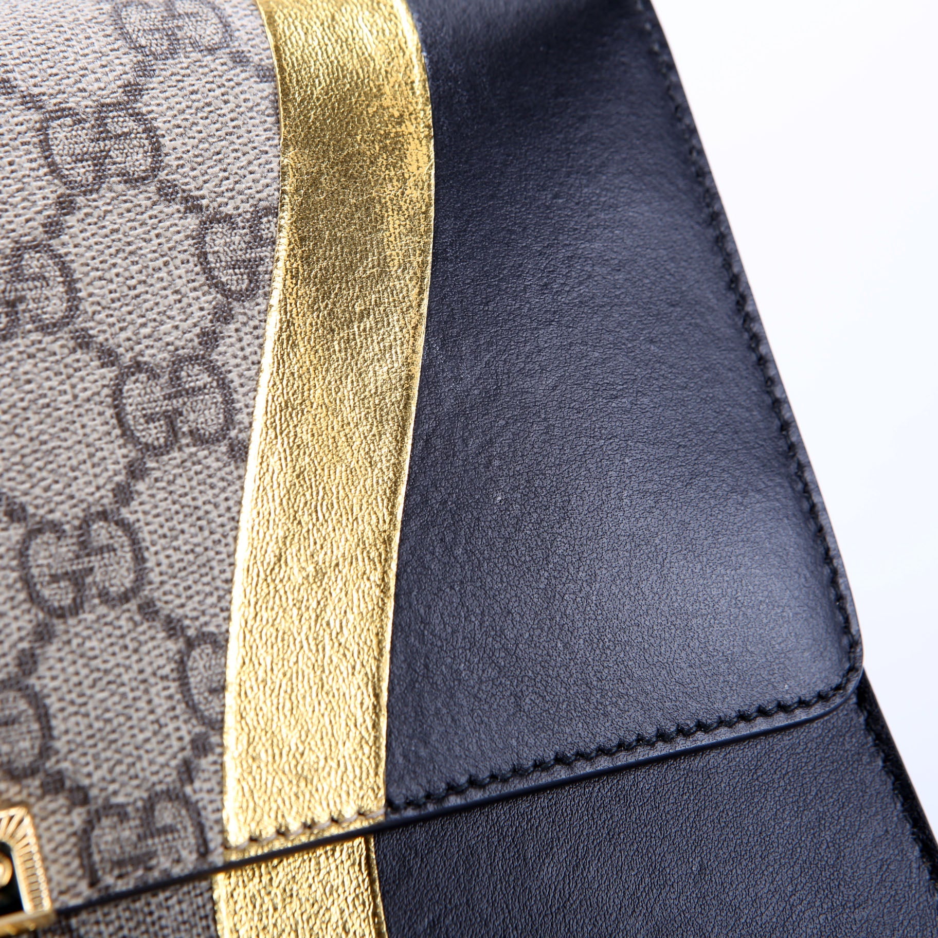 432679 GG Supreme Calfskin Padlock Medium Shoulder Bag Black/Gold