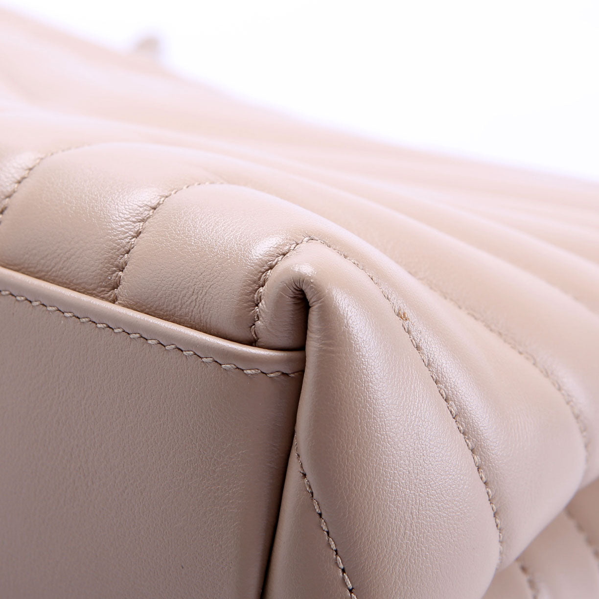 SAINT LAURENT LouLou Medium Quilted 574946 Tan