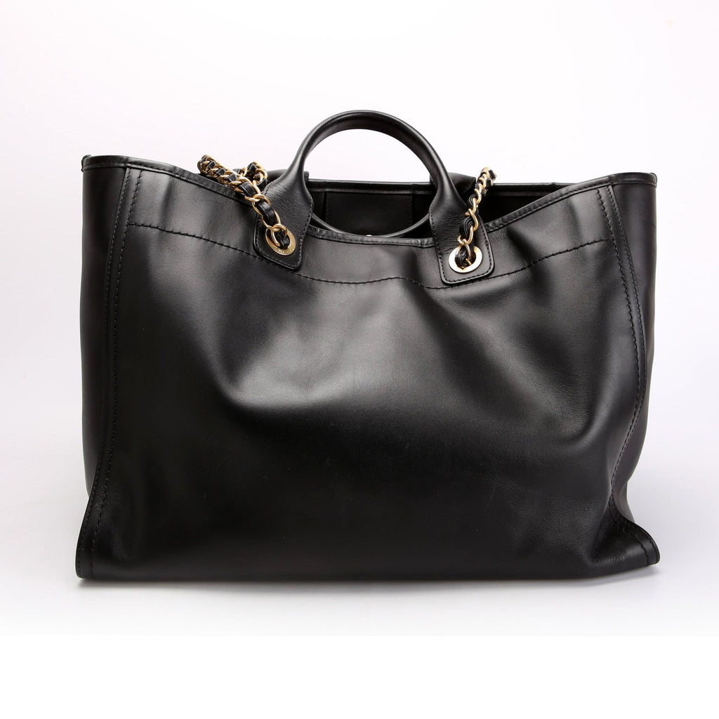 Deauville Embossed Calfskin Medium 31M Black