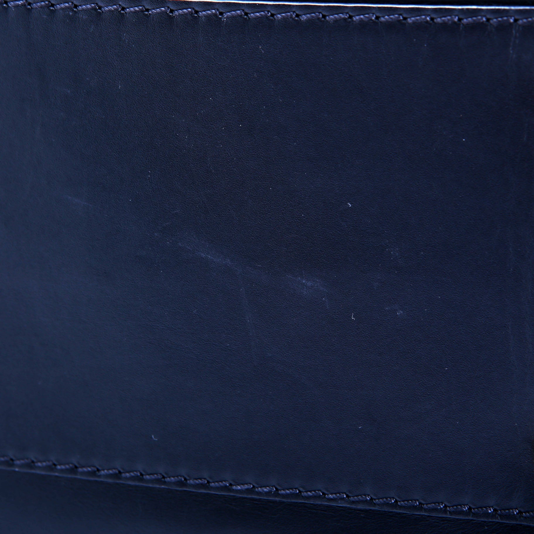 Deauville Embossed Calfskin Medium 31M Black