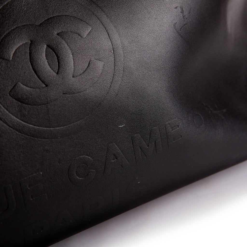 Deauville Embossed Calfskin Medium 31M Black