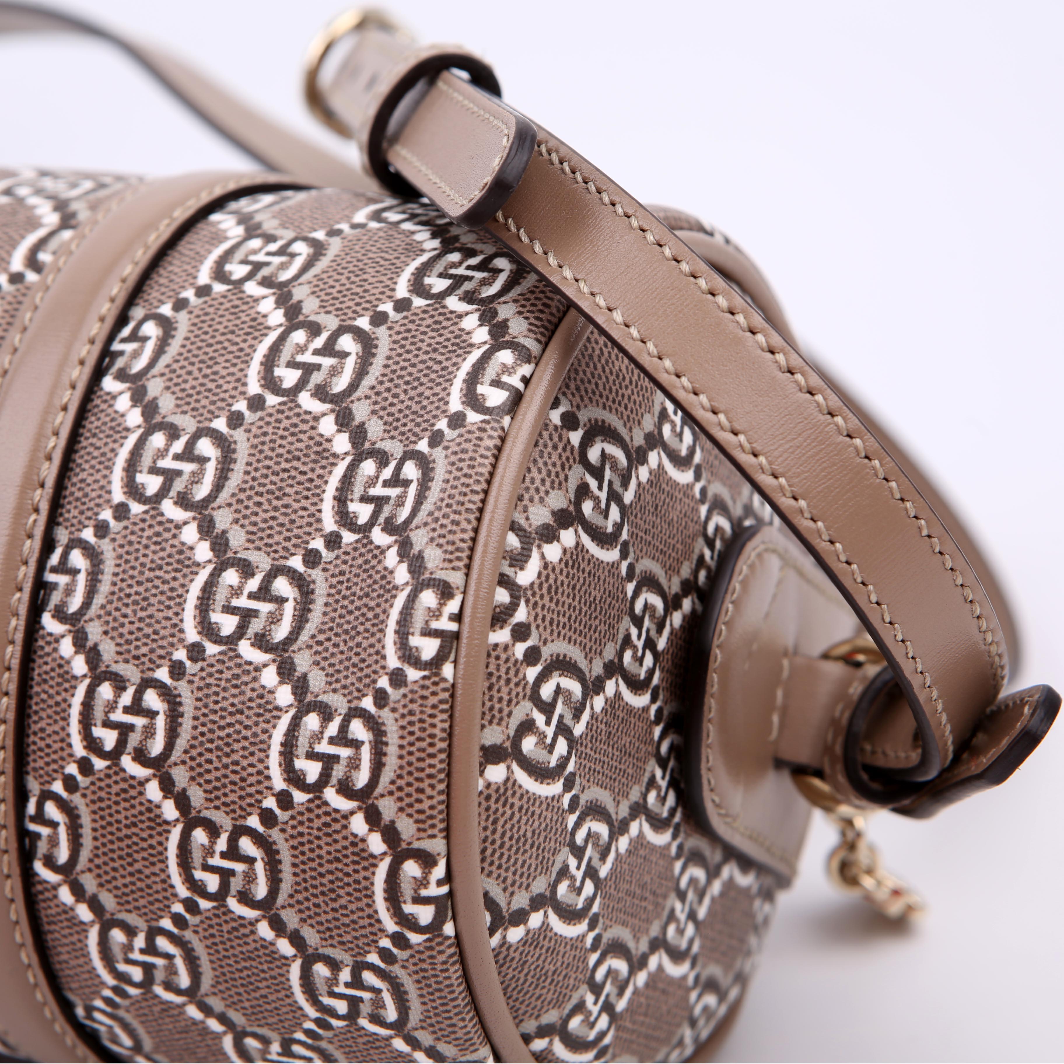 796230 GG Supreme Shadow Small 2Way Taupe