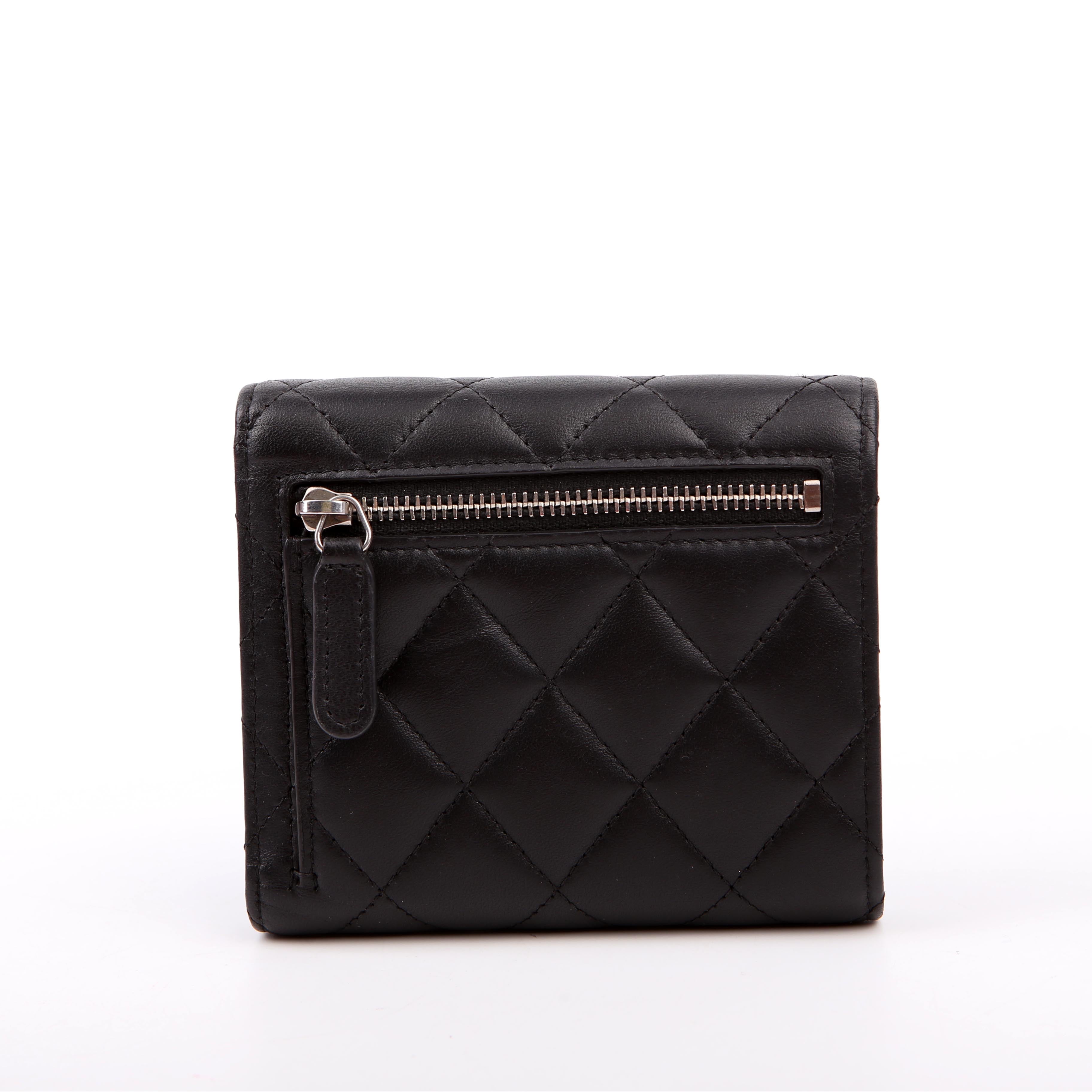 Classic Compact Flap Wallet Lambskin 26M Black