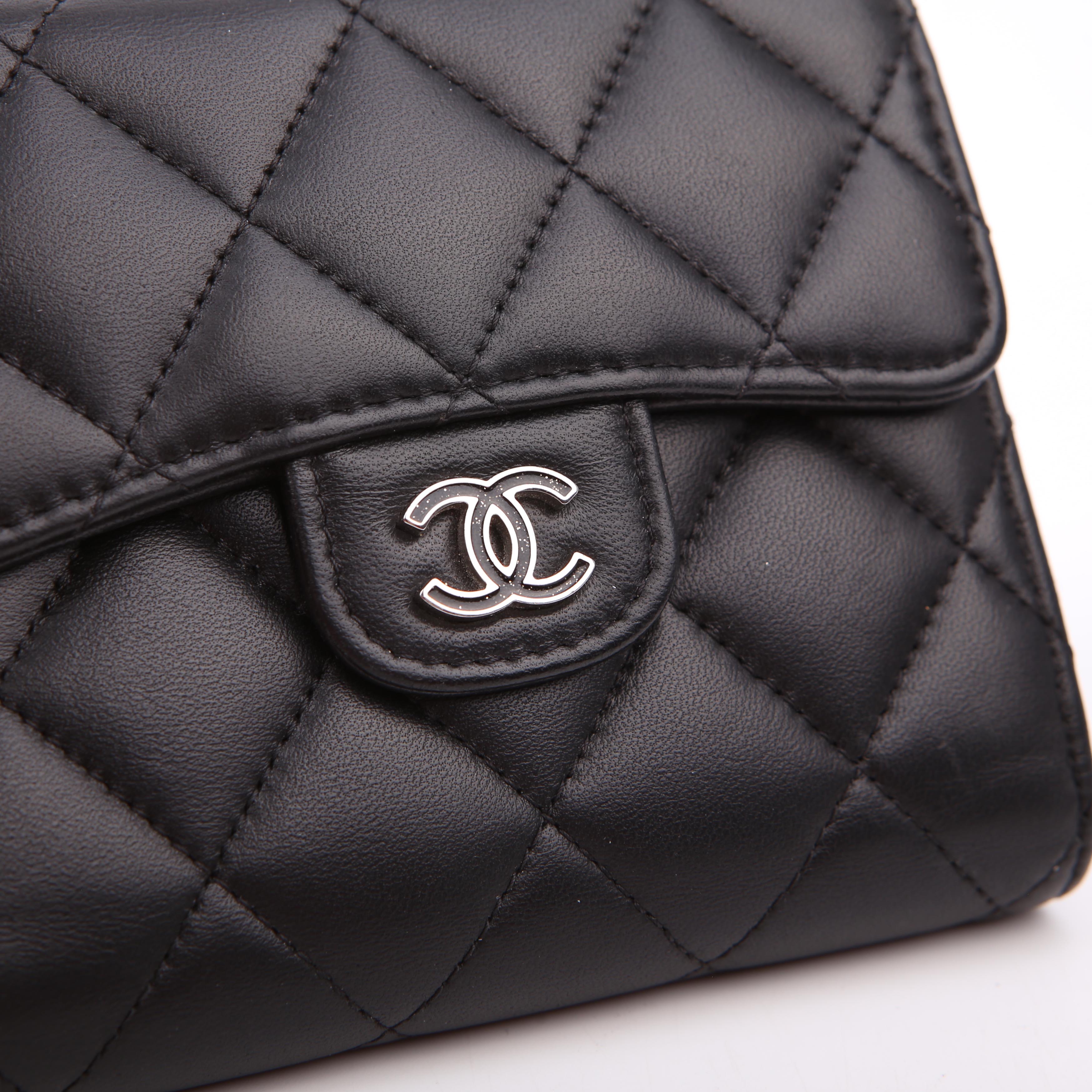 Classic Compact Flap Wallet Lambskin 26M Black