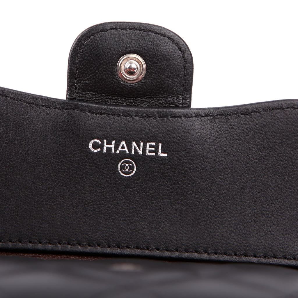 Classic Compact Flap Wallet Lambskin 26M Black