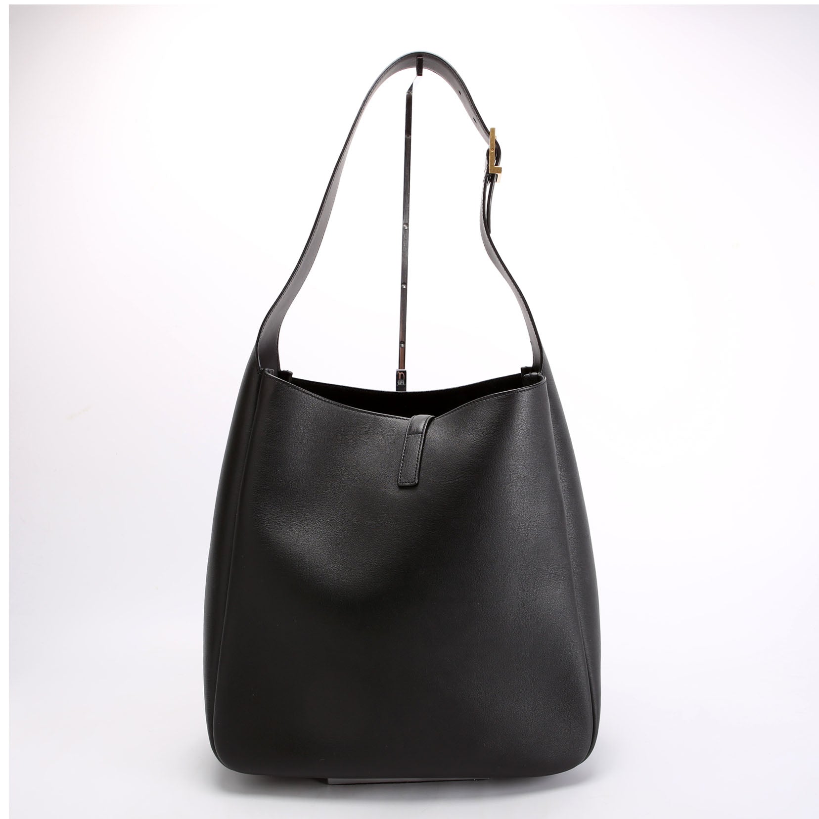 Le 5 A 7 Supple Large Hobo 850545 Black