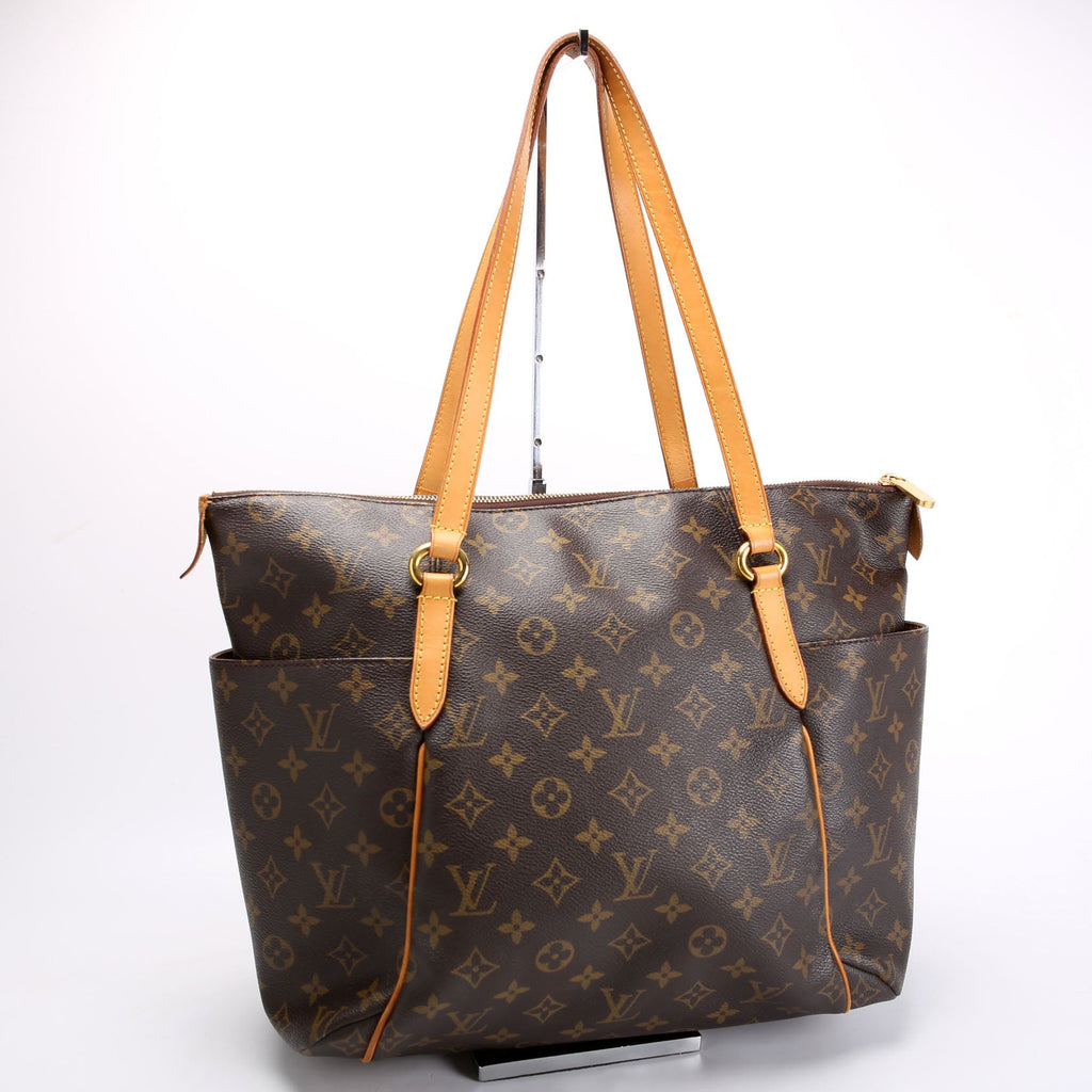 Totally MM Monogram