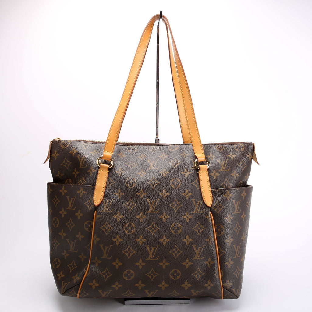 Totally MM Monogram