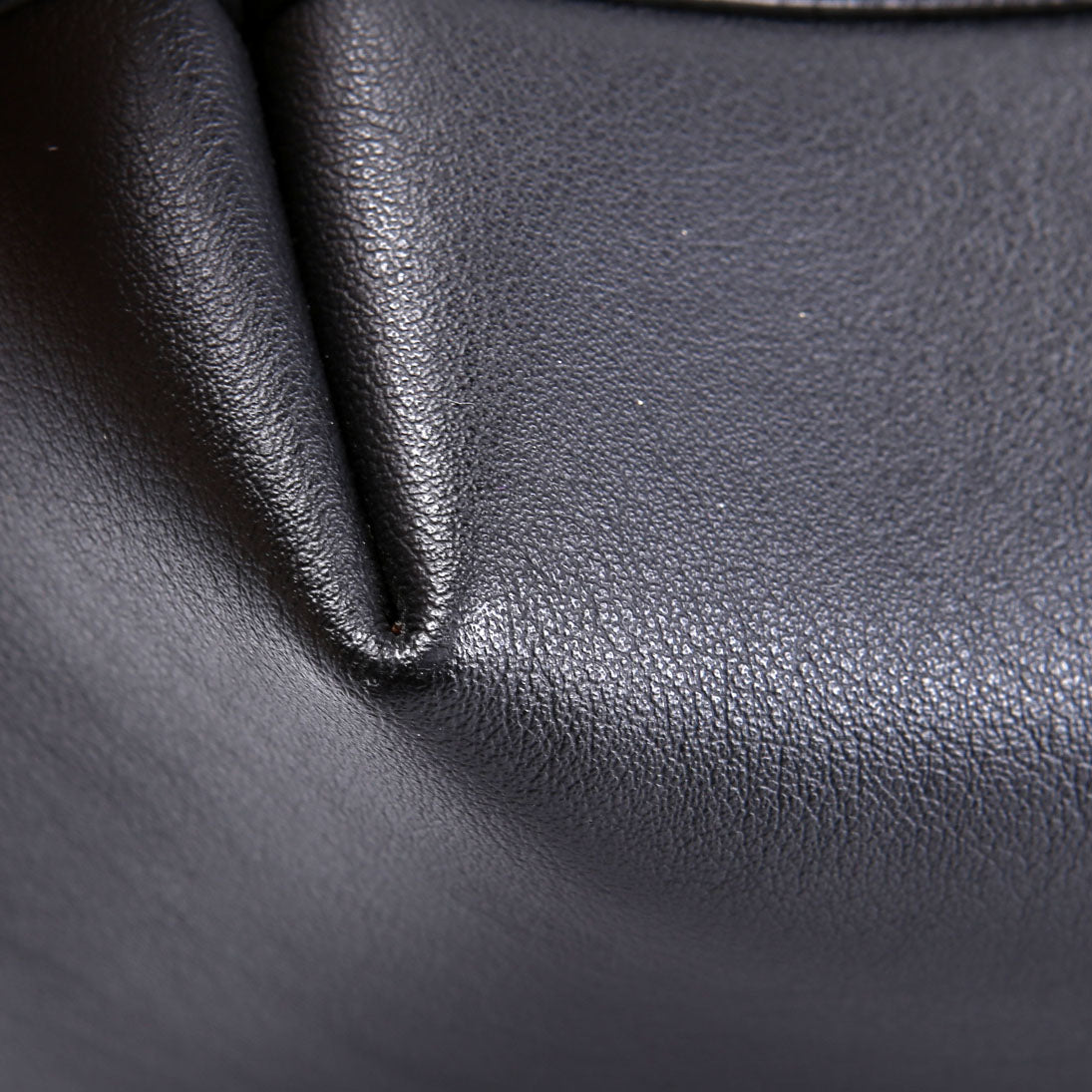 Shopping Bag East/West Supple Leather 600281 Black