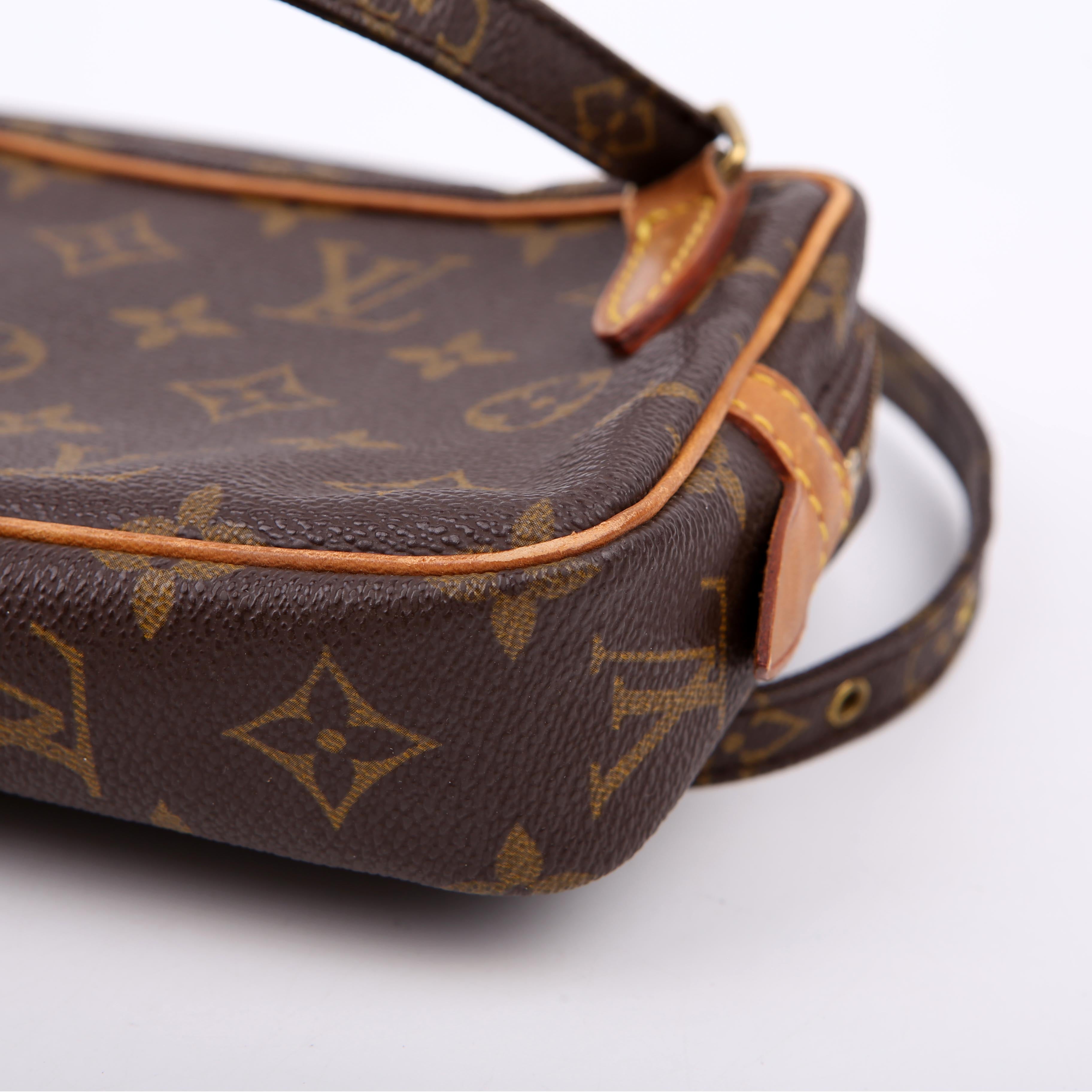 Pochette Marly Bandouliere Monogram