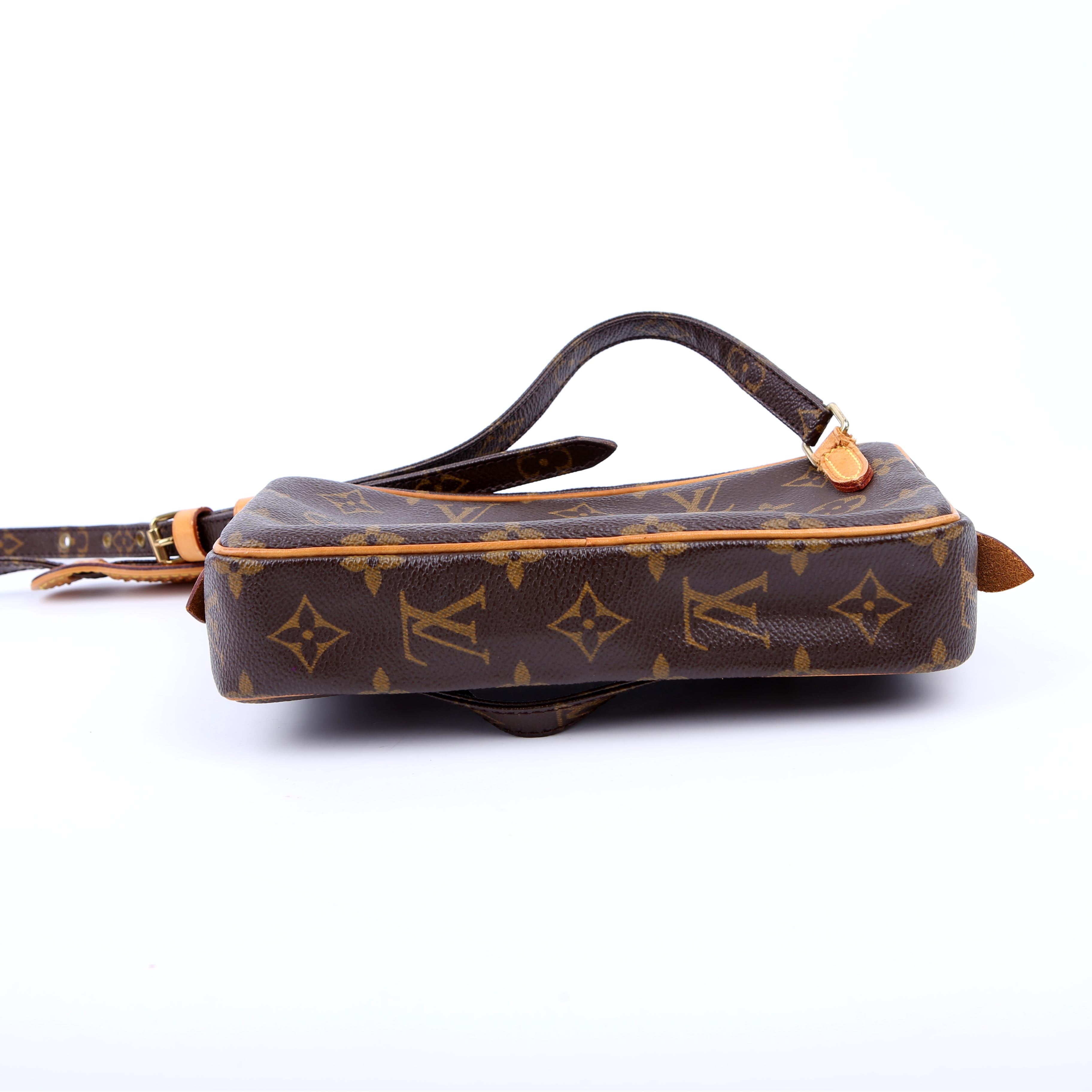 Pochette Marly Bandouliere Monogram