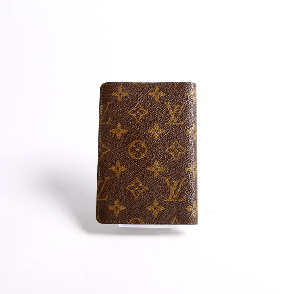 Passport Holder Vintage Monogram