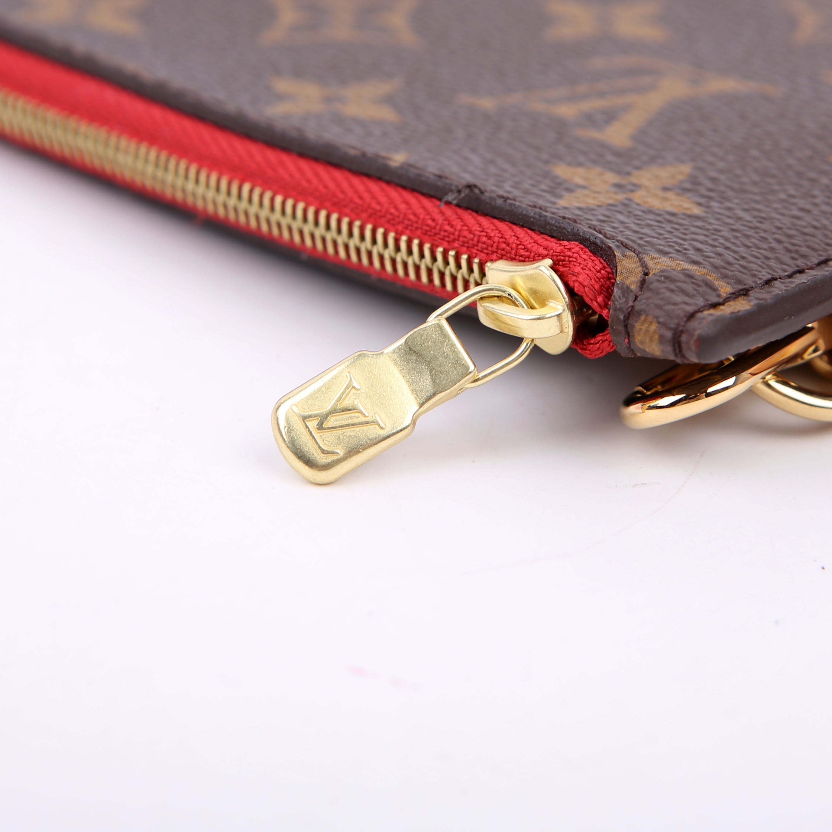 Pochette Only Neverfull Monogram Red