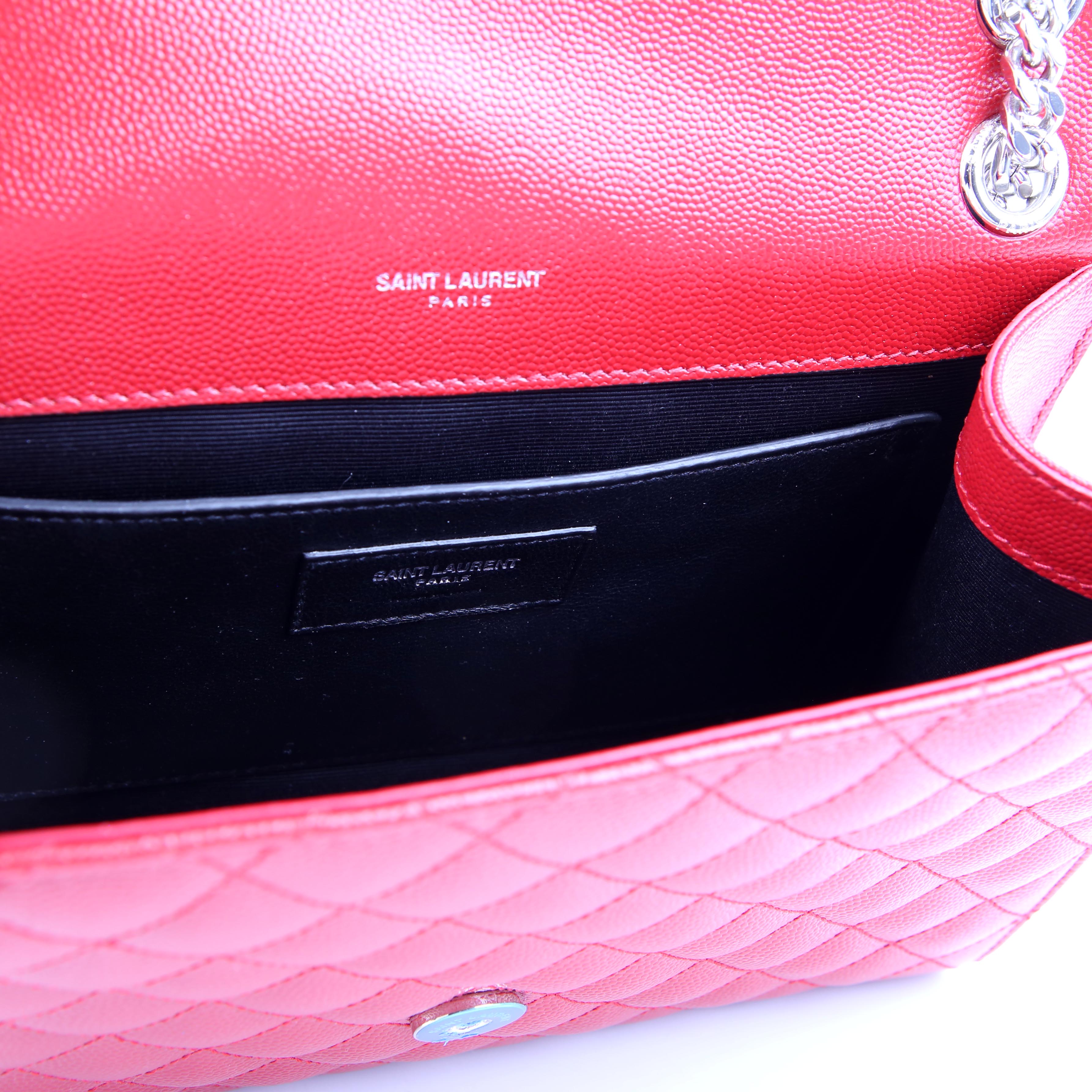 SAINT LAURENT Envelope Medium Grain De Triquilt Red