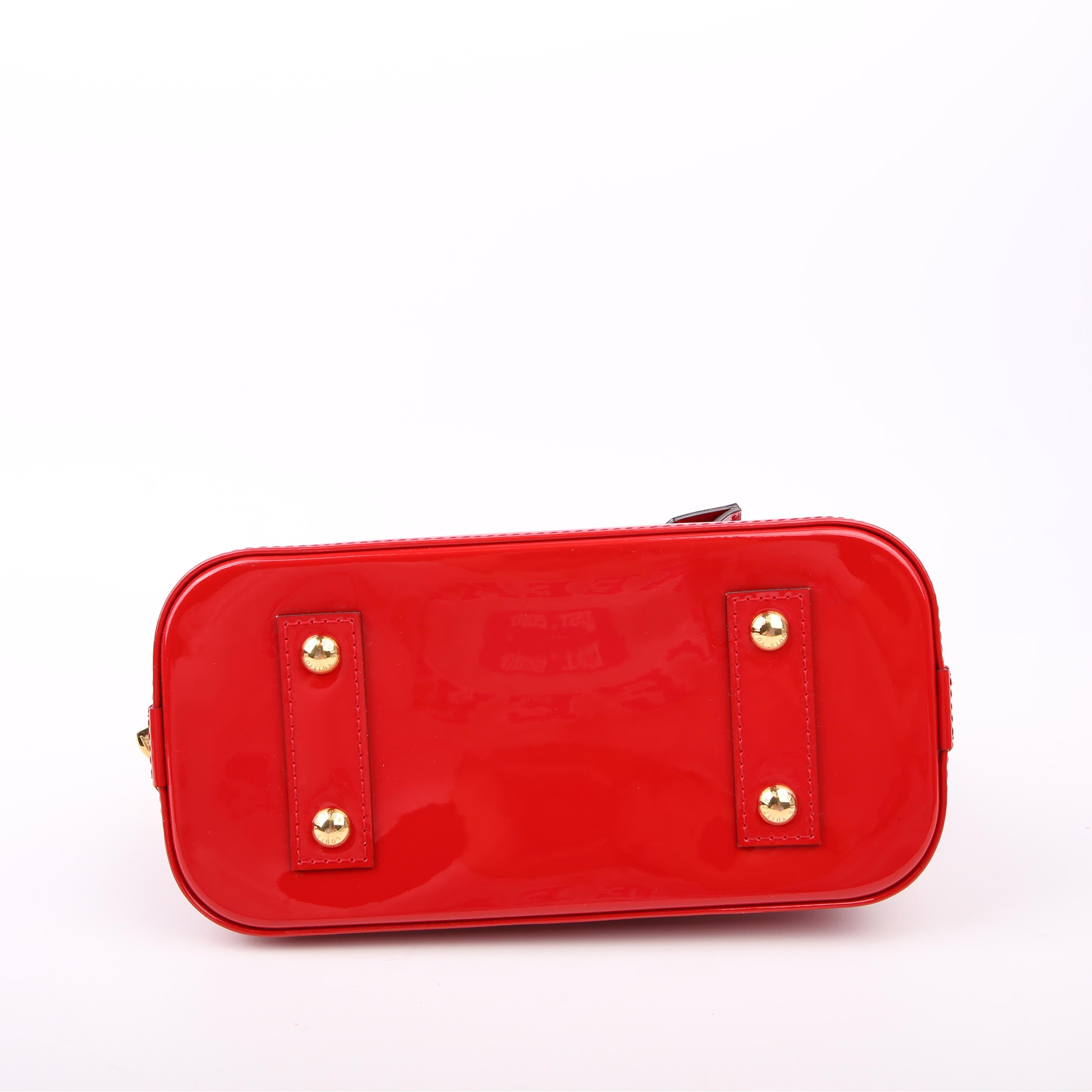 Alma BB Vernis Red