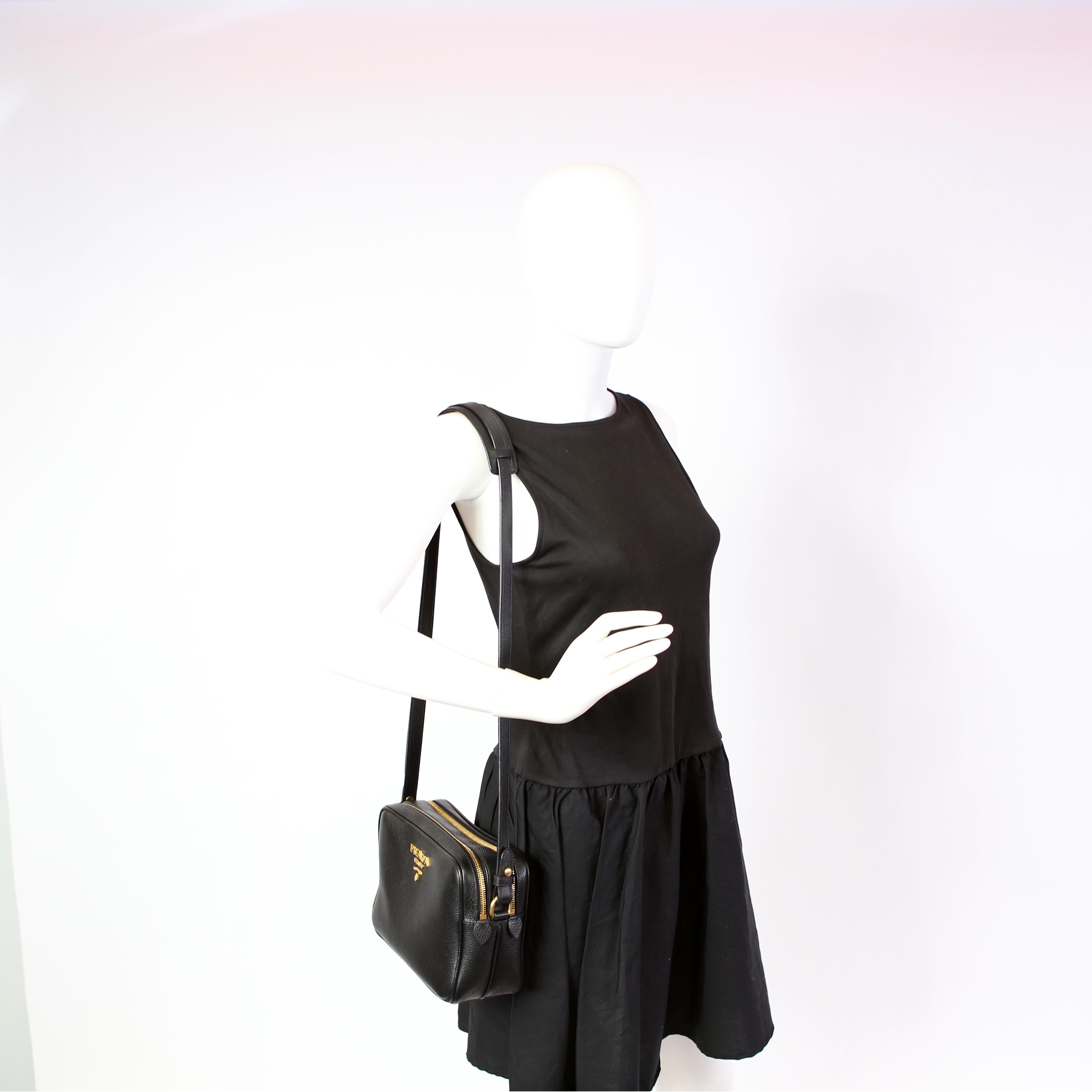 Vitello Phenix Camera Bag Black