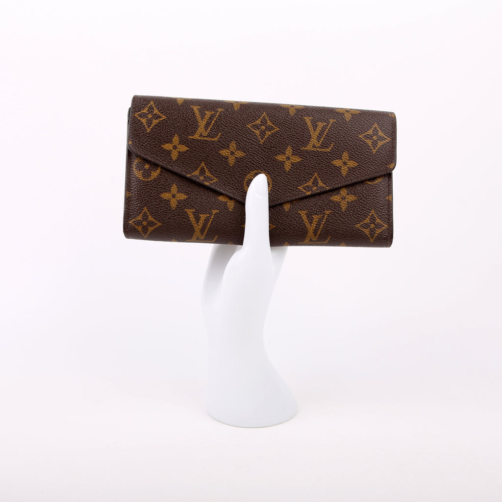 Sarah Wallet Newer Monogram