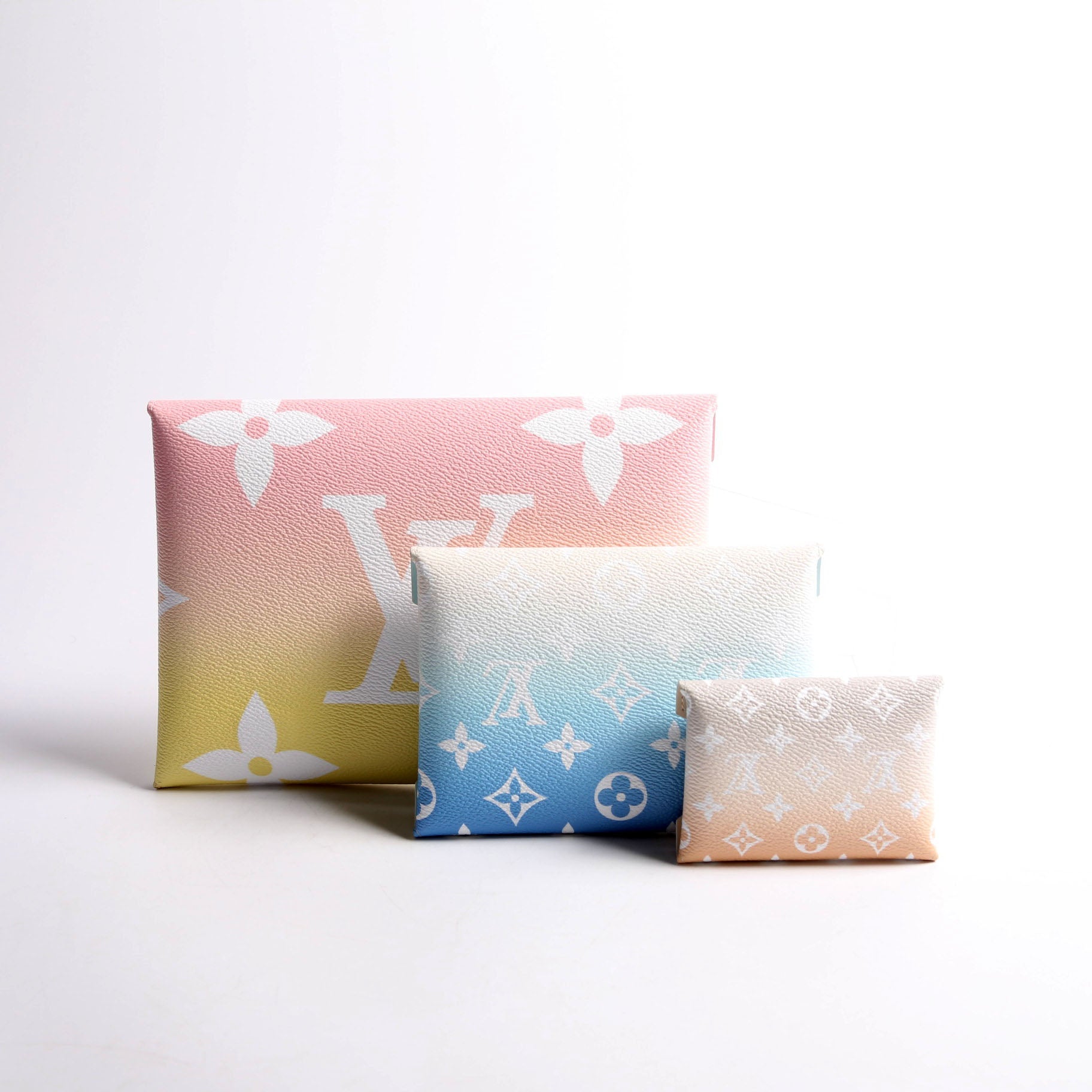 Pochette Kirigami 3-Piece By The Pool