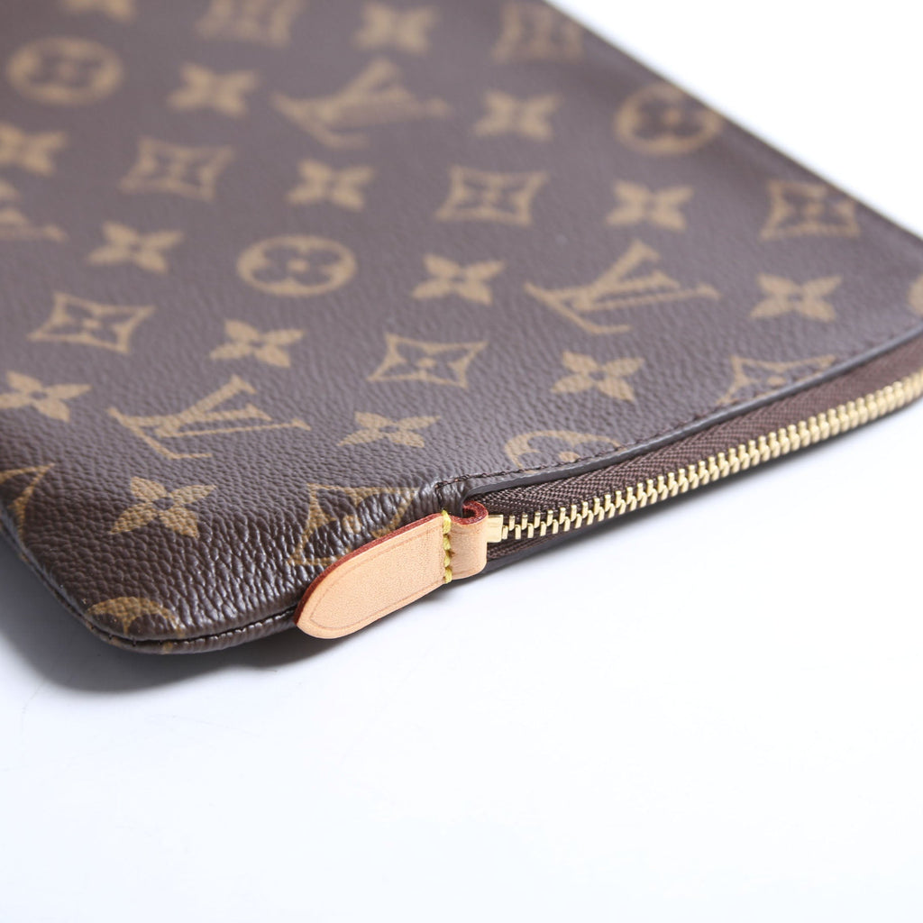 Etui Voyage Pouch PM Monogram