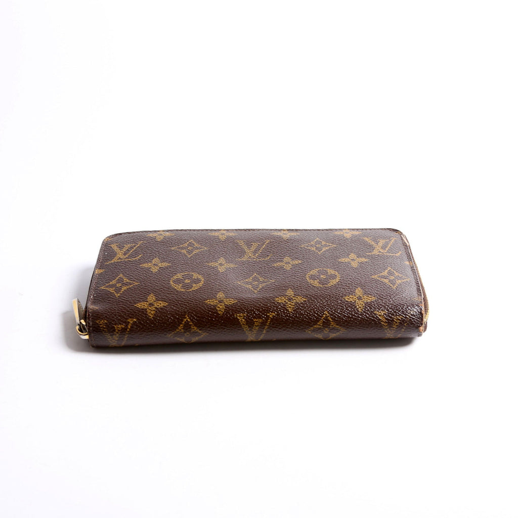 Zippy Wallet Monogram