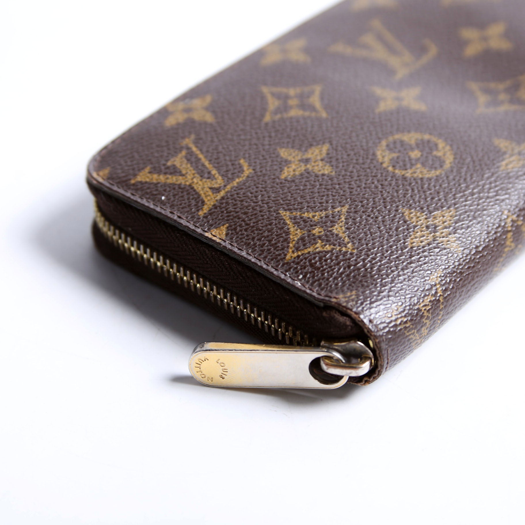 Zippy Wallet Monogram