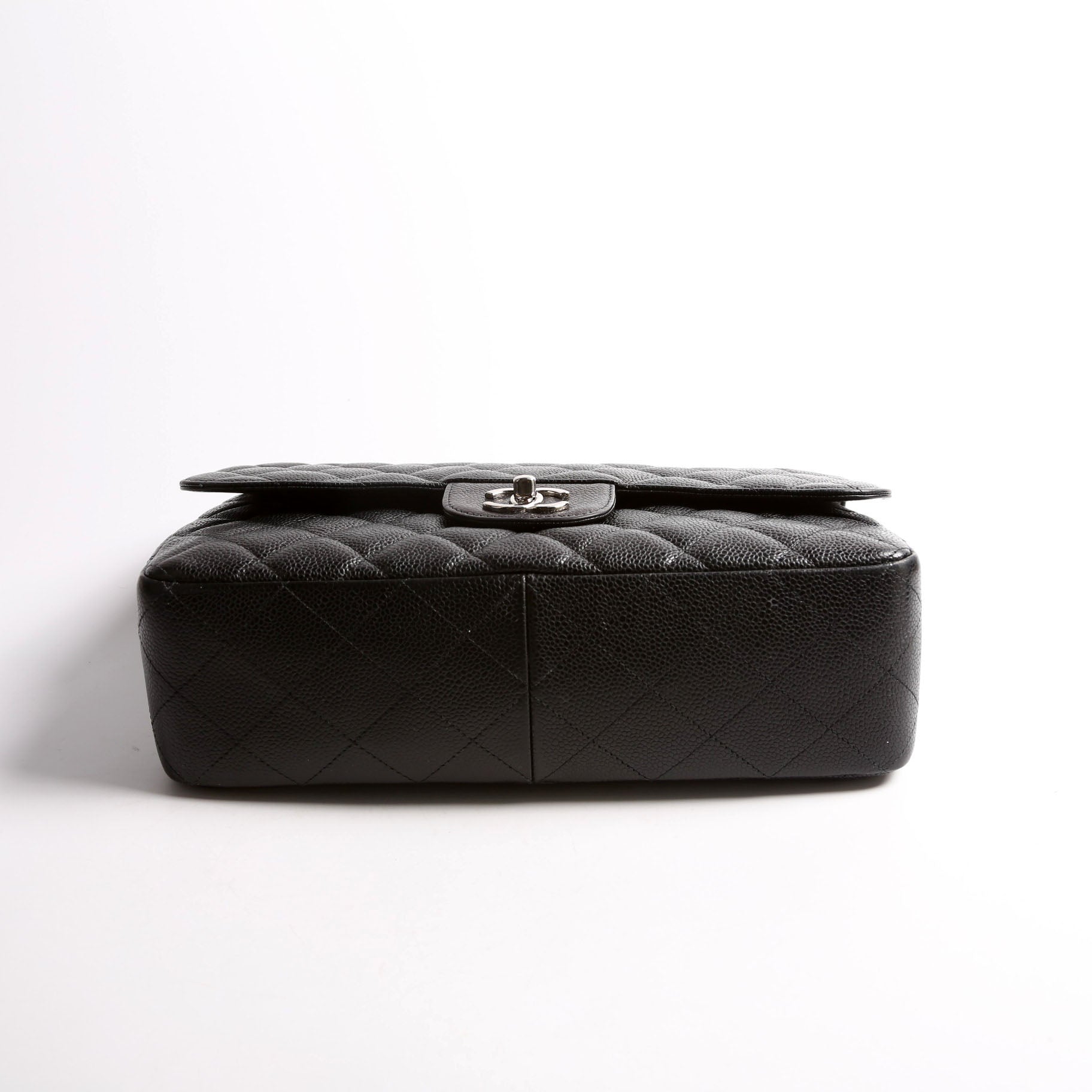 Classic Flap Jumbo Caviar 10-13M
