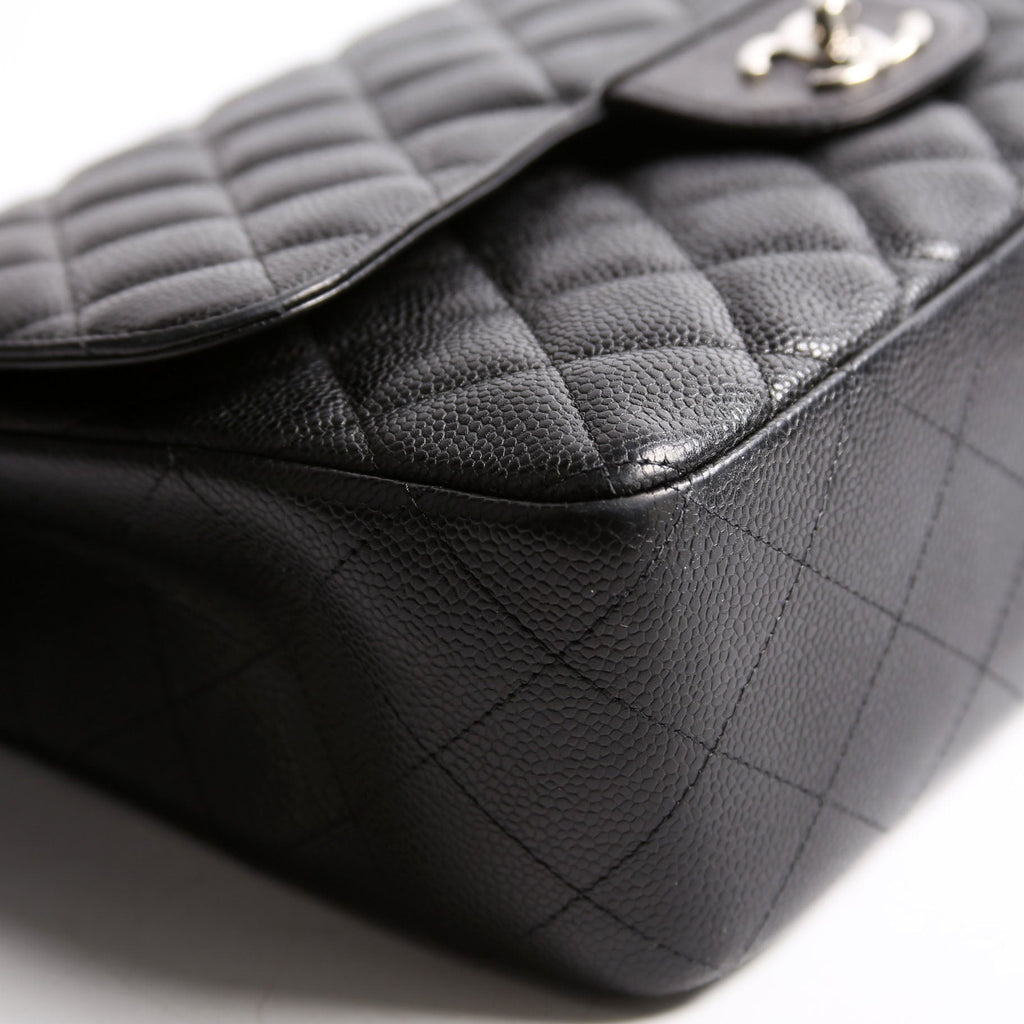 Classic Flap Jumbo Caviar 10-13M