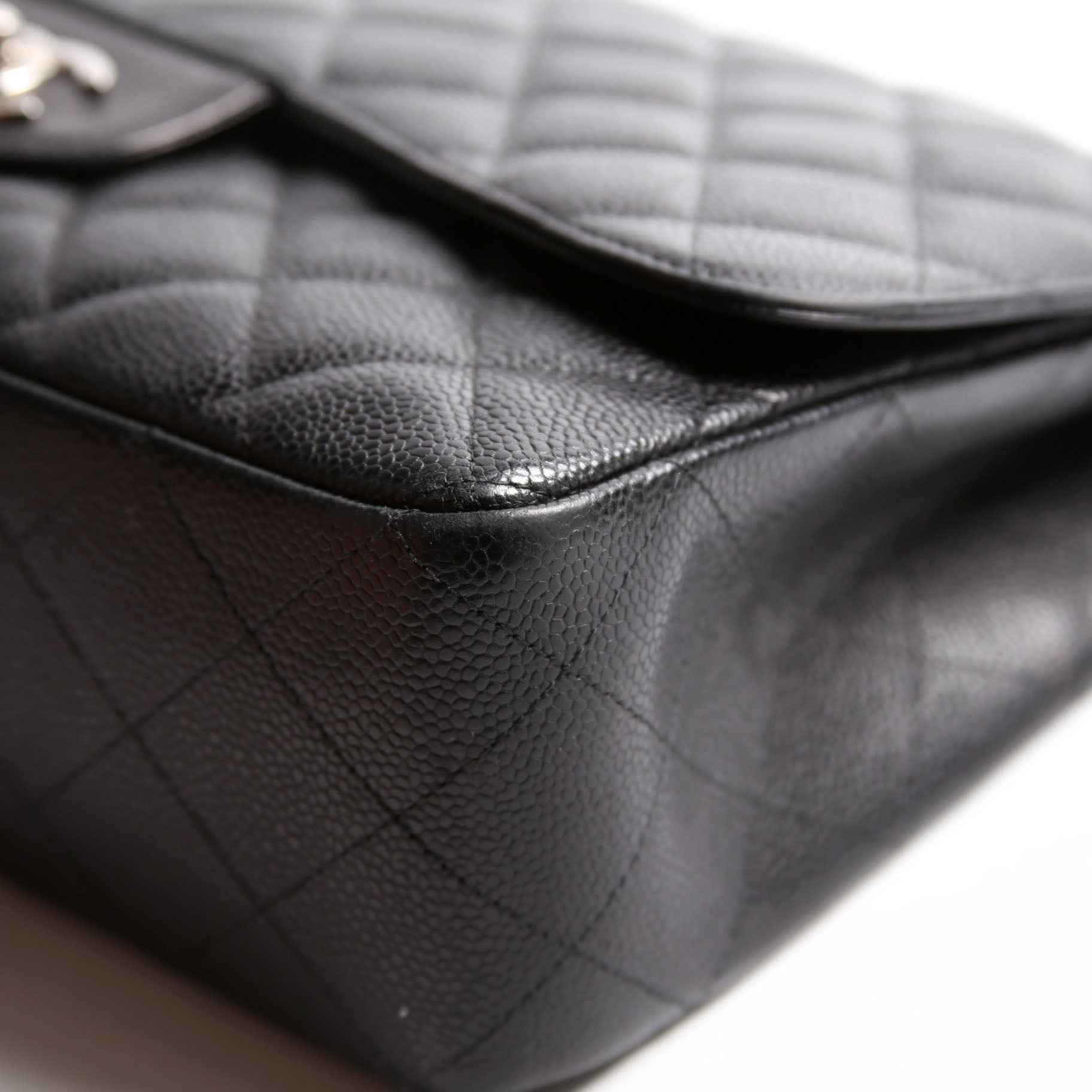 Classic Flap Jumbo Caviar 10-13M