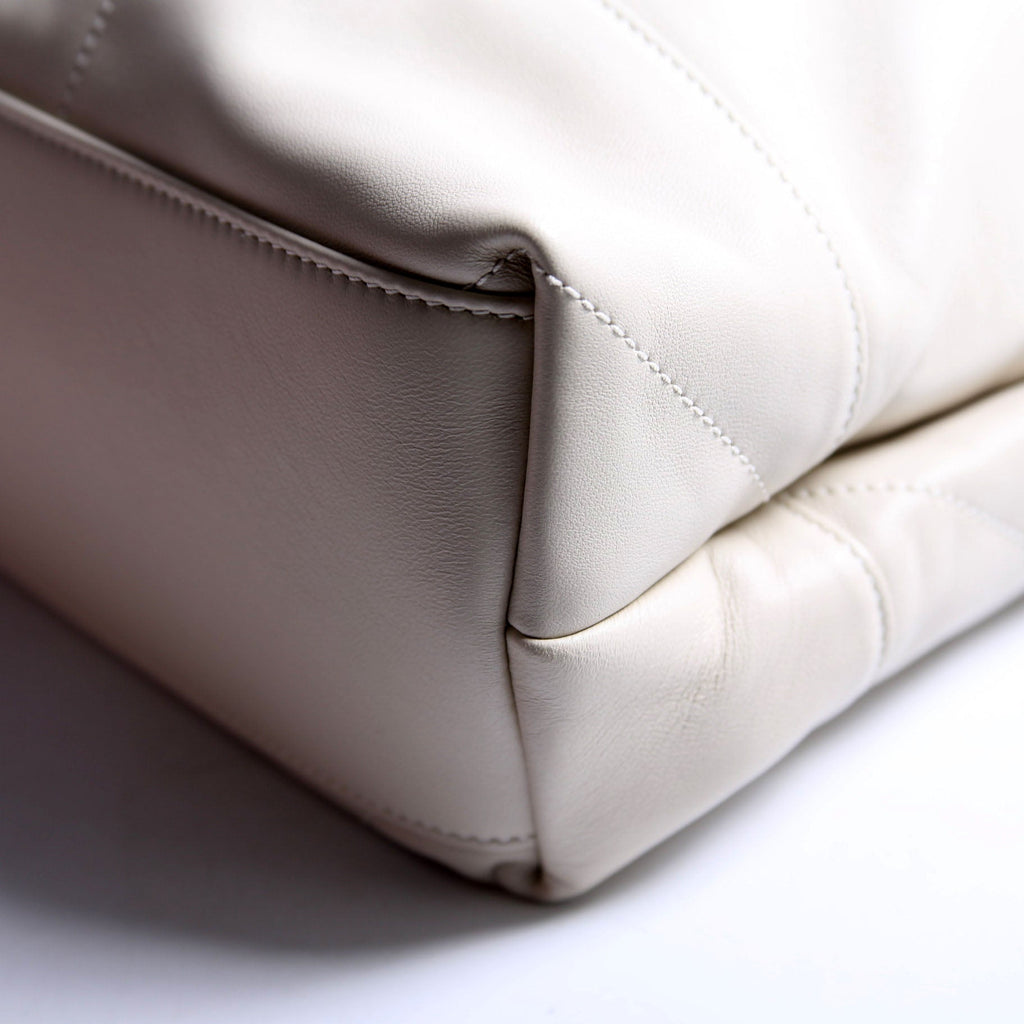 SAINT LAURENT Jamie Large Pochon Lambskin 828350