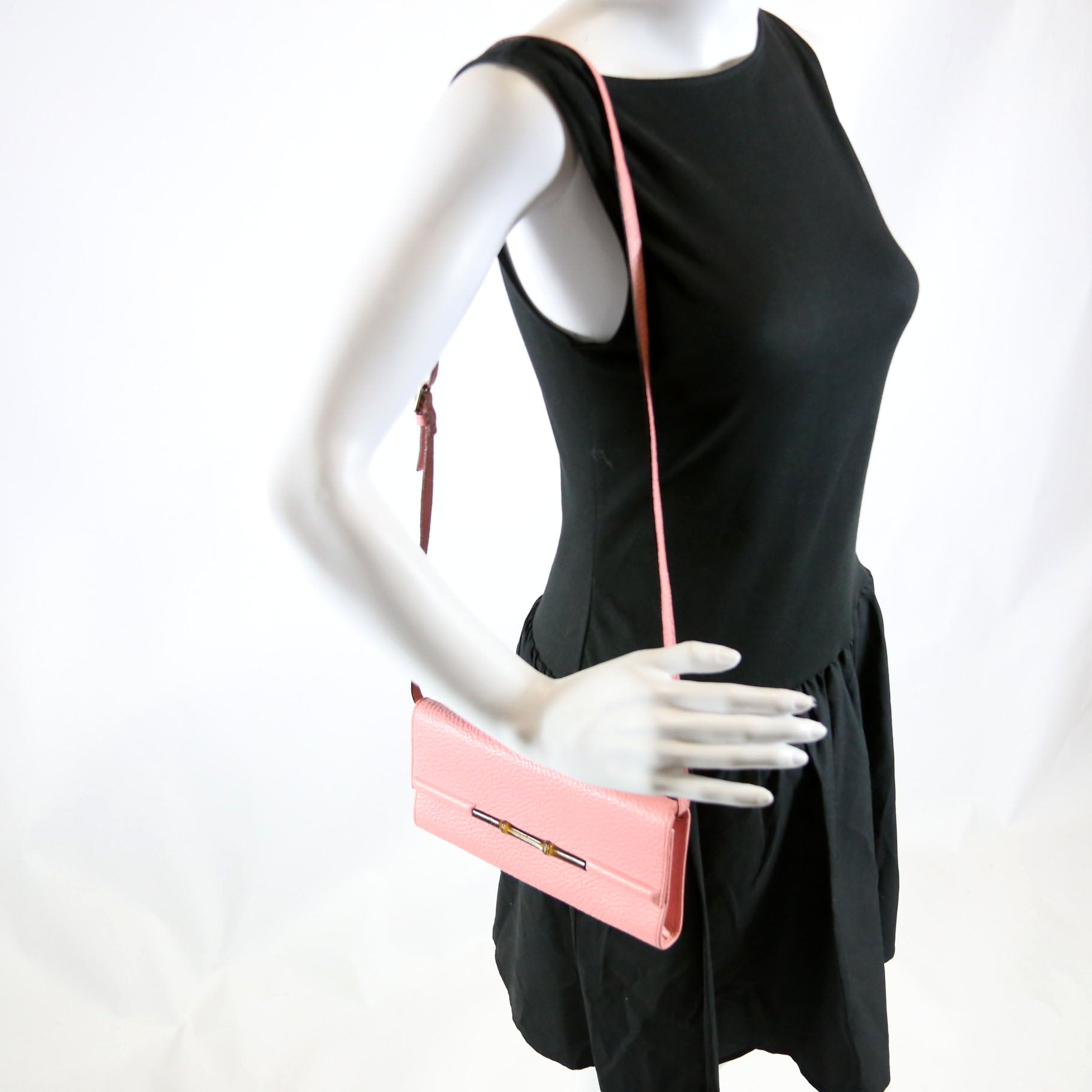 117594 Bamboo Clutch Pink